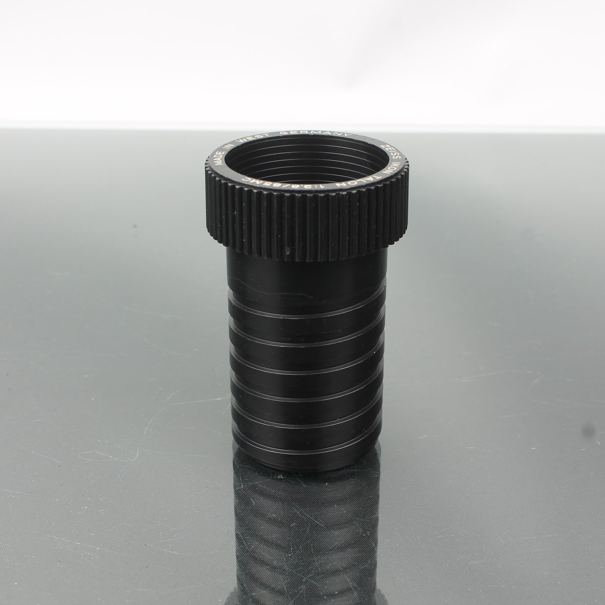 Zeiss Ikon Talon 1:2.8/85 MC Lens