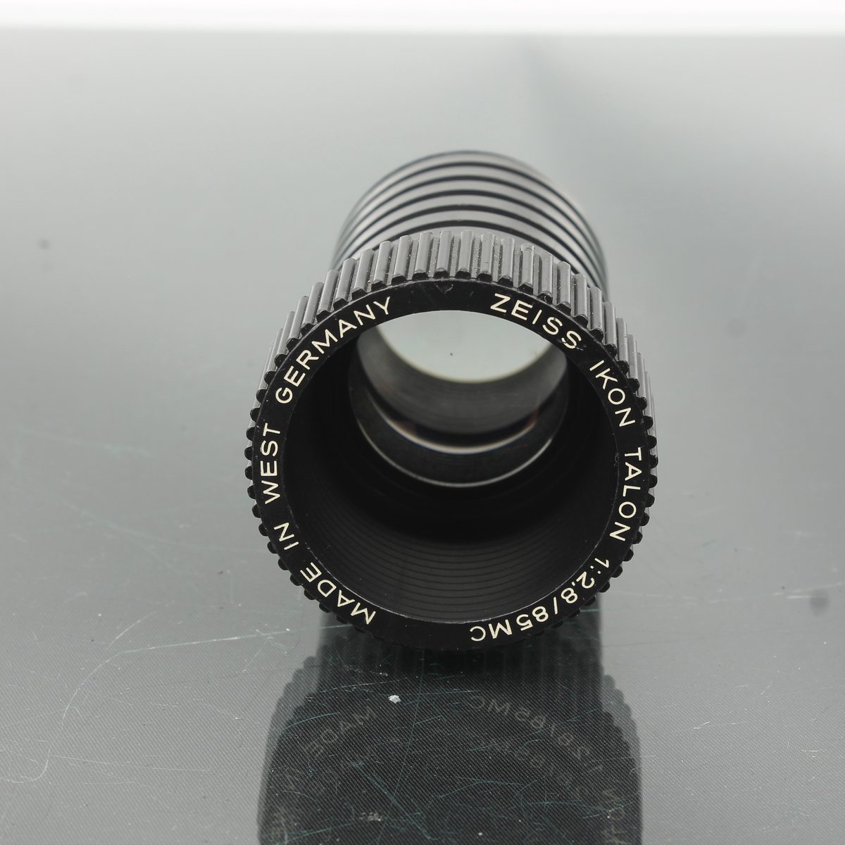 Zeiss Ikon Talon 1:2.8/85 MC Lens
