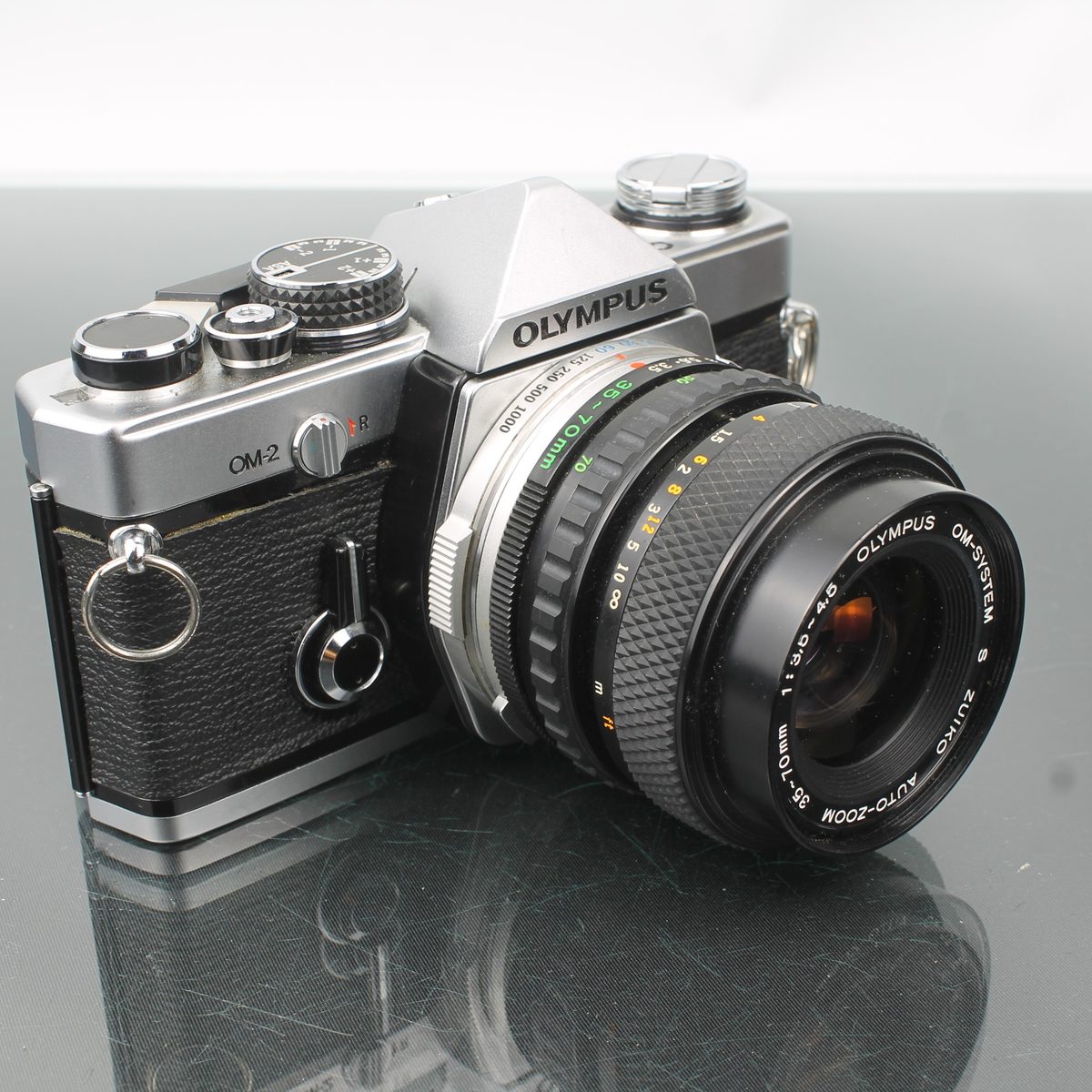 Olympus OM-2 + Auto-Zoom 35-70mm f/3.5-4.5