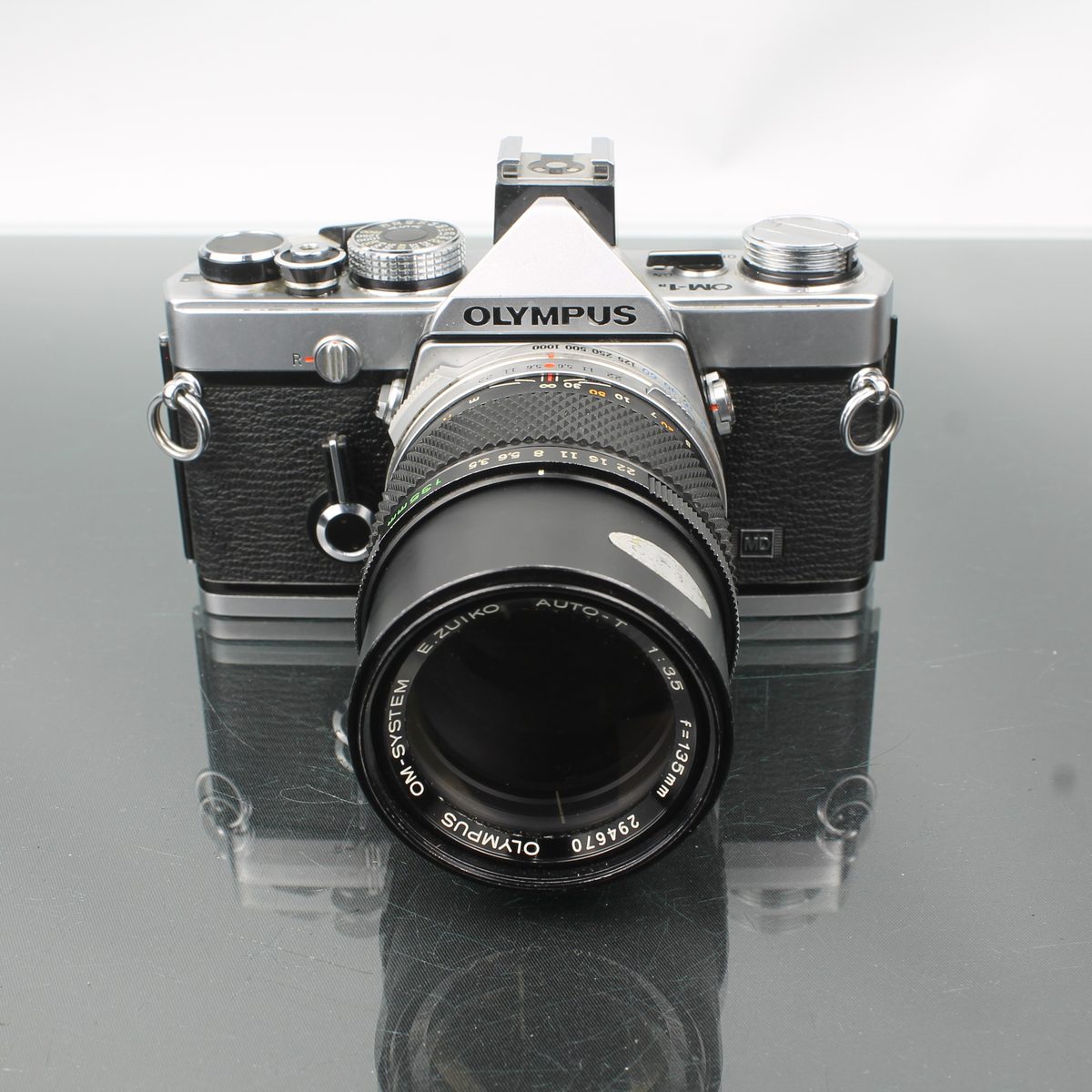 Olympus OM-1 + E.Zuiko Auto-T 135mm f/3.5