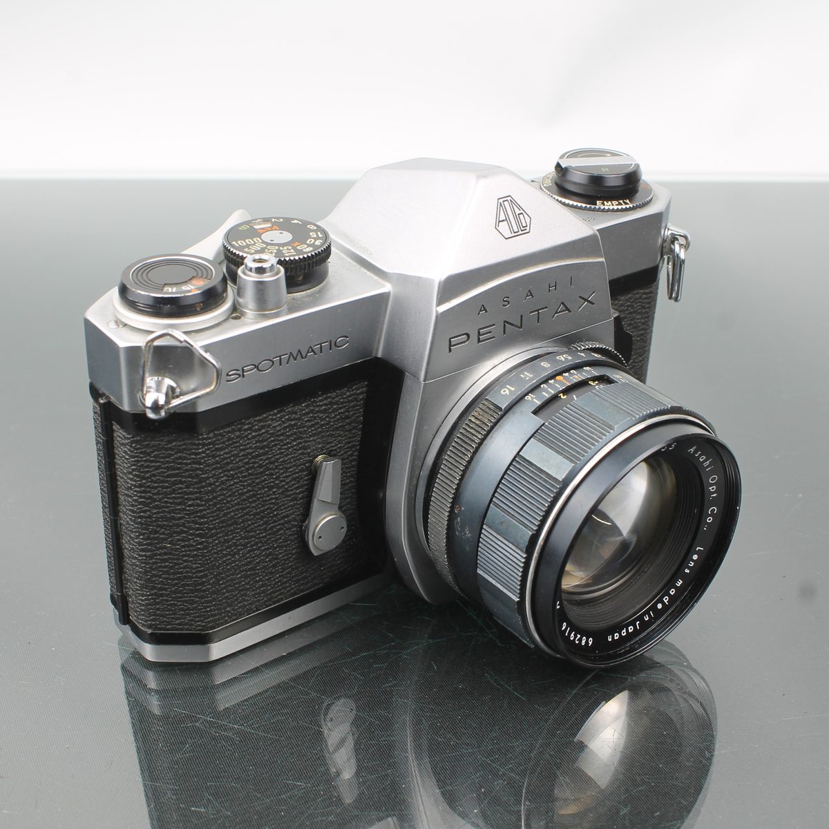Asahi Pentax Spotmatic + Takumar 55mm f1.8
