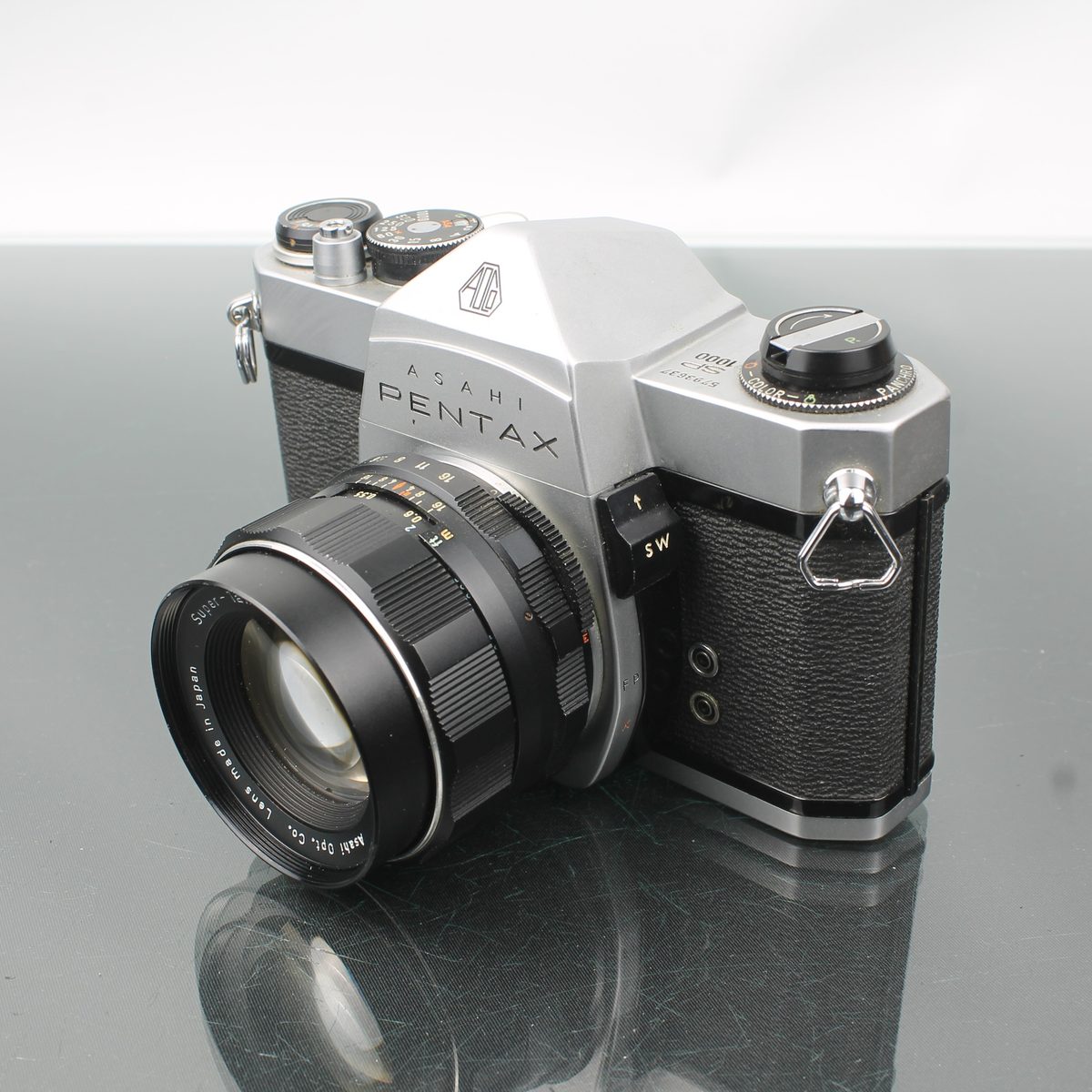 Asahi Pentax SP1000 + Super Takumar 55mm f/1.8