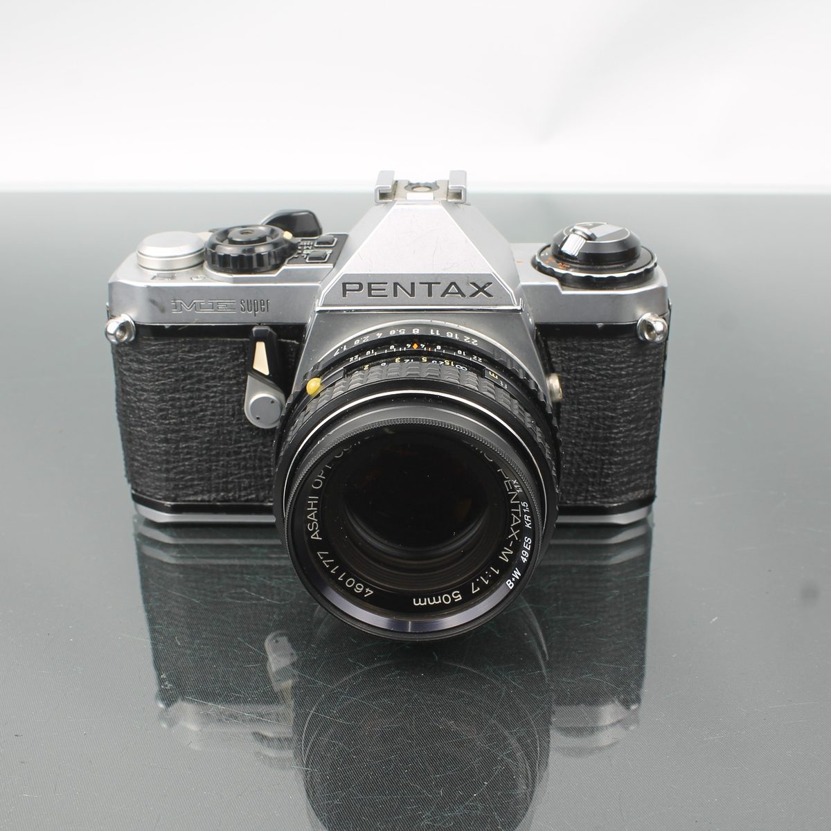 Asahi Pentax ME Super + SMC Pentax-M 50mm f/1.7