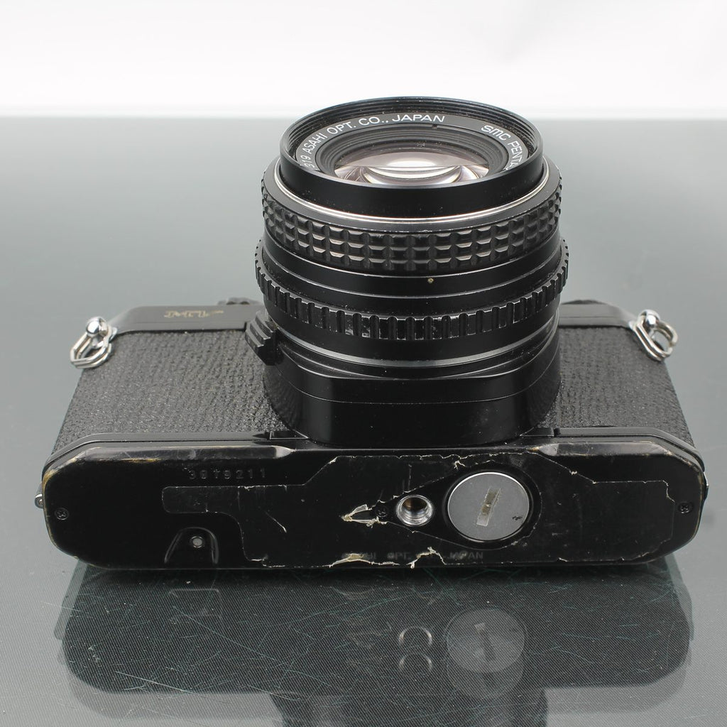 Asahi Pentax MV + SMC PENTAX-M 1:1.7 50mm