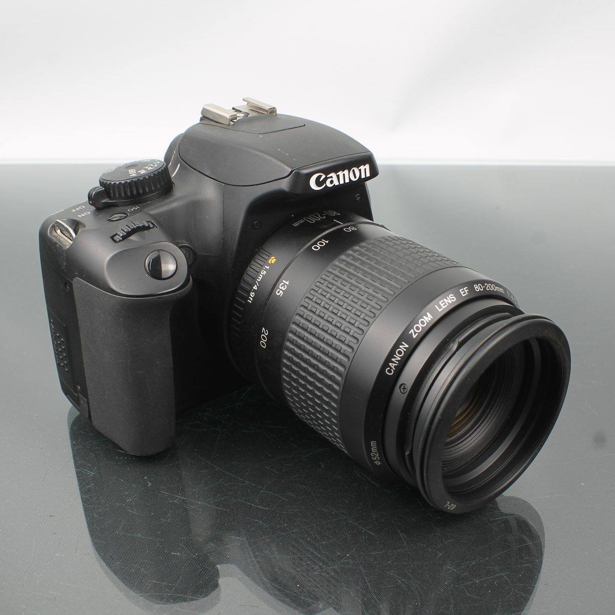 Canon EOS 1000D DSLR + Canon EF 80-200mm