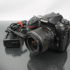 Nikon D300 + AF-S DX Nikkor 18-55mm 1:3.5-5.6G VR II