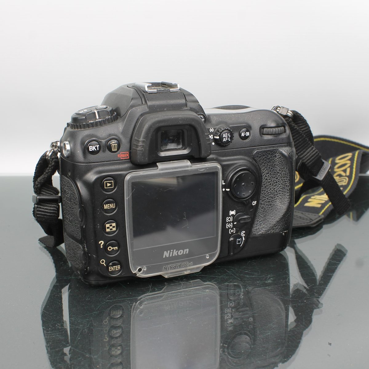 Nikon D200 + AF-S DX 18-55mm f/3.5-5.6G VR II