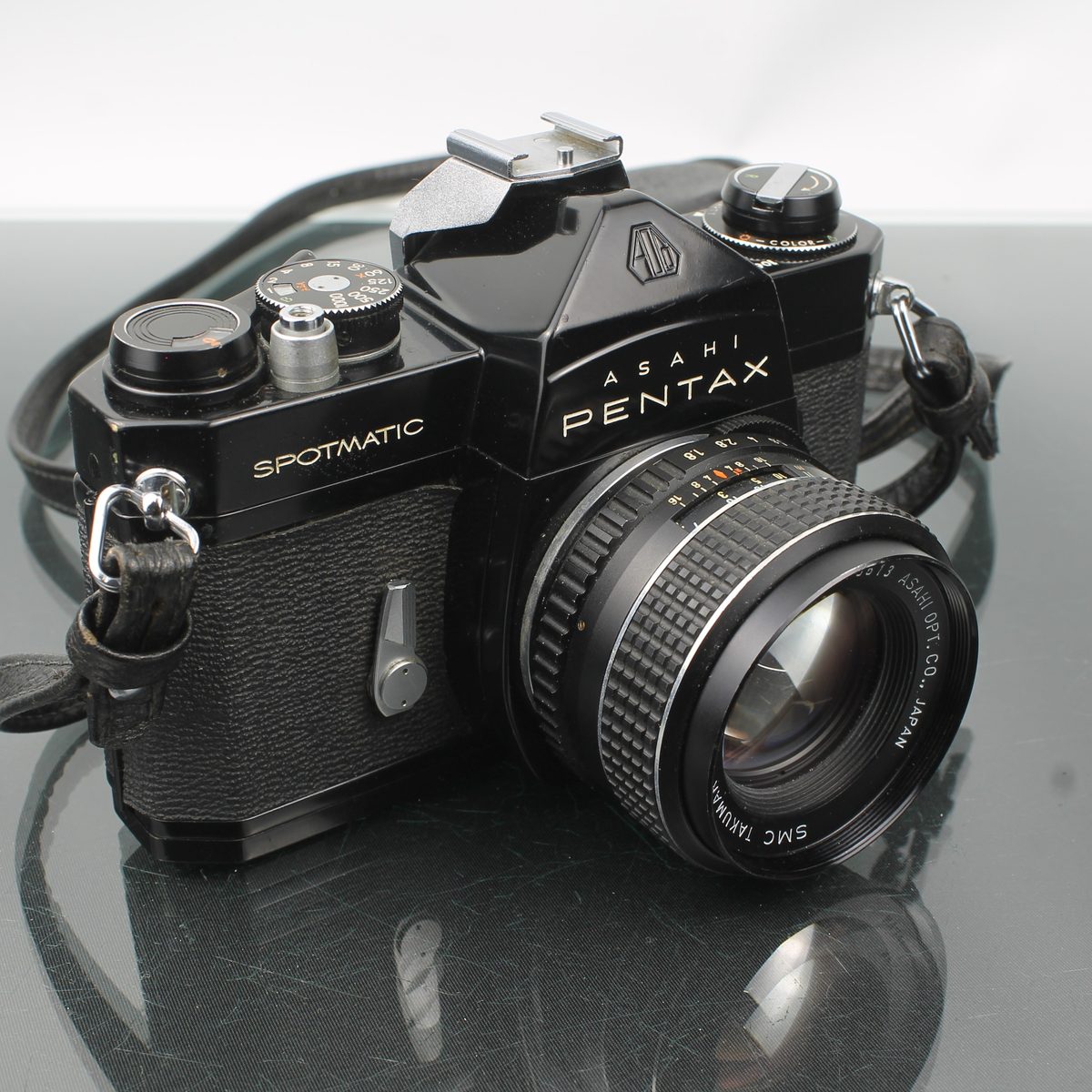 Asahi Pentax Spotmatic + SMC Takumar 1:1.8/55