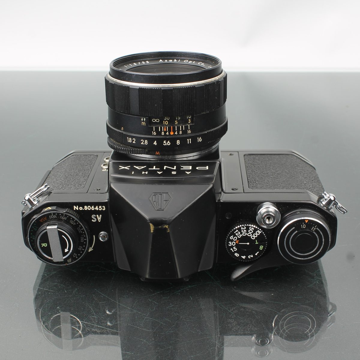 Asahi Pentax SV + Auto Takumar 1:1.8/55 Lens