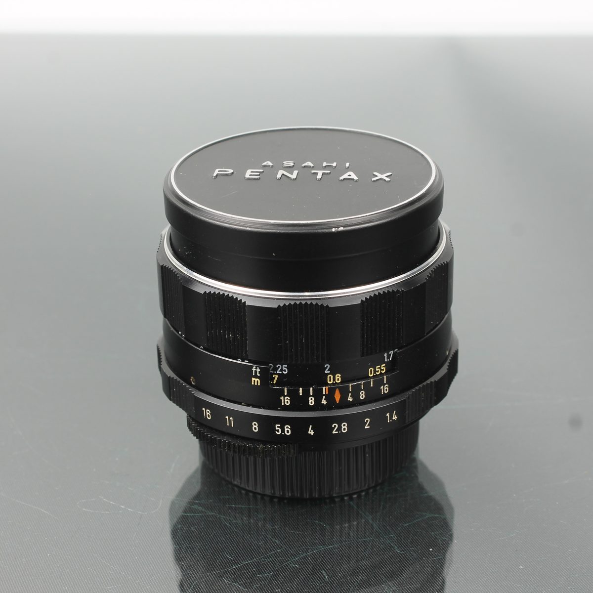 Asahi Super Takumar 1:1.4/50 Lens