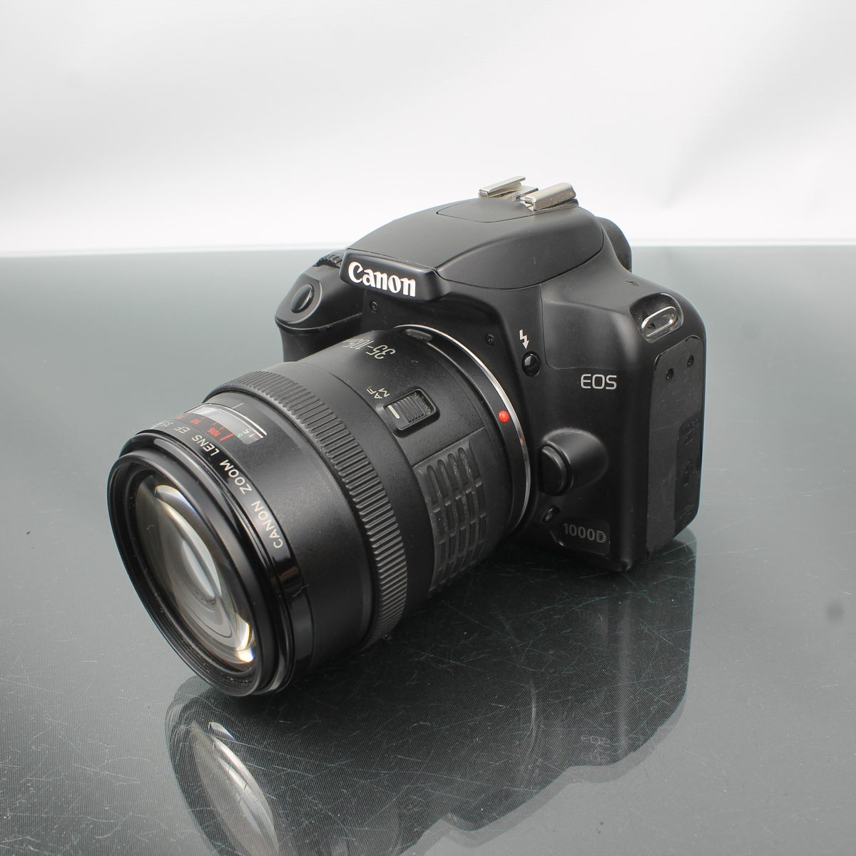 Canon EOS 1000D + Canon Zoom Lens EF 35-105mm f/3.5-4.5