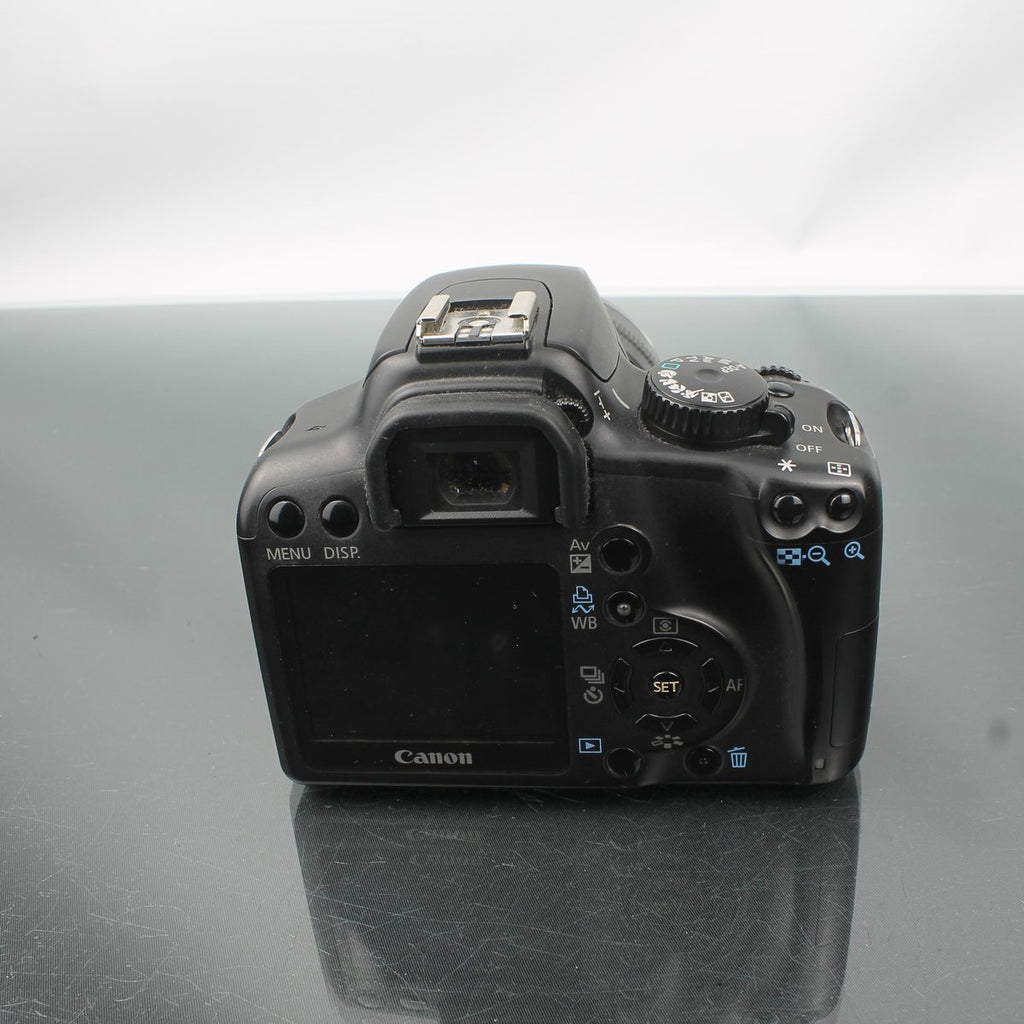 Canon EOS 1000D + Canon Zoom Lens EF 35-105mm f/3.5-4.5