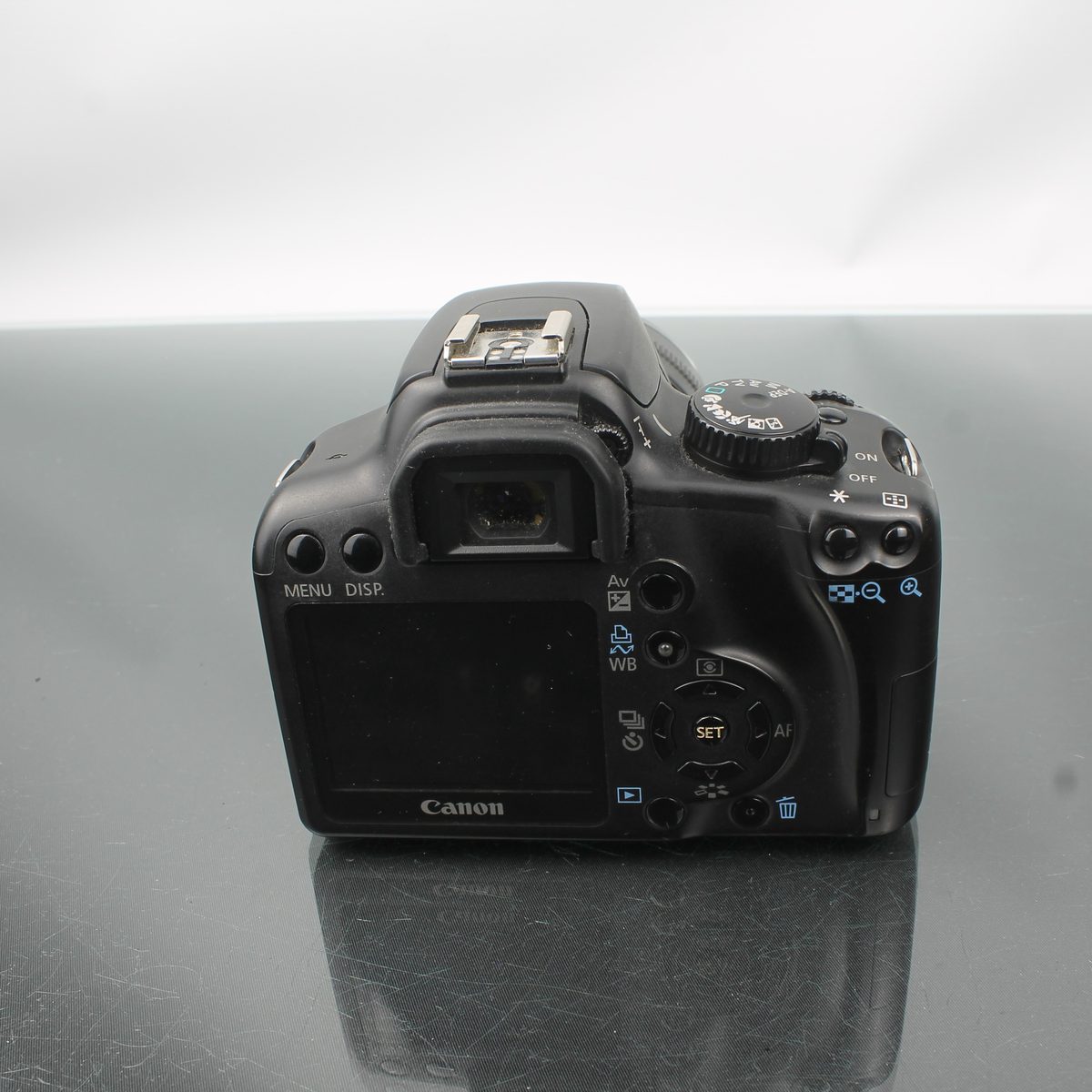 Canon EOS 1000D + Canon Zoom Lens EF 35-105mm f/3.5-4.5