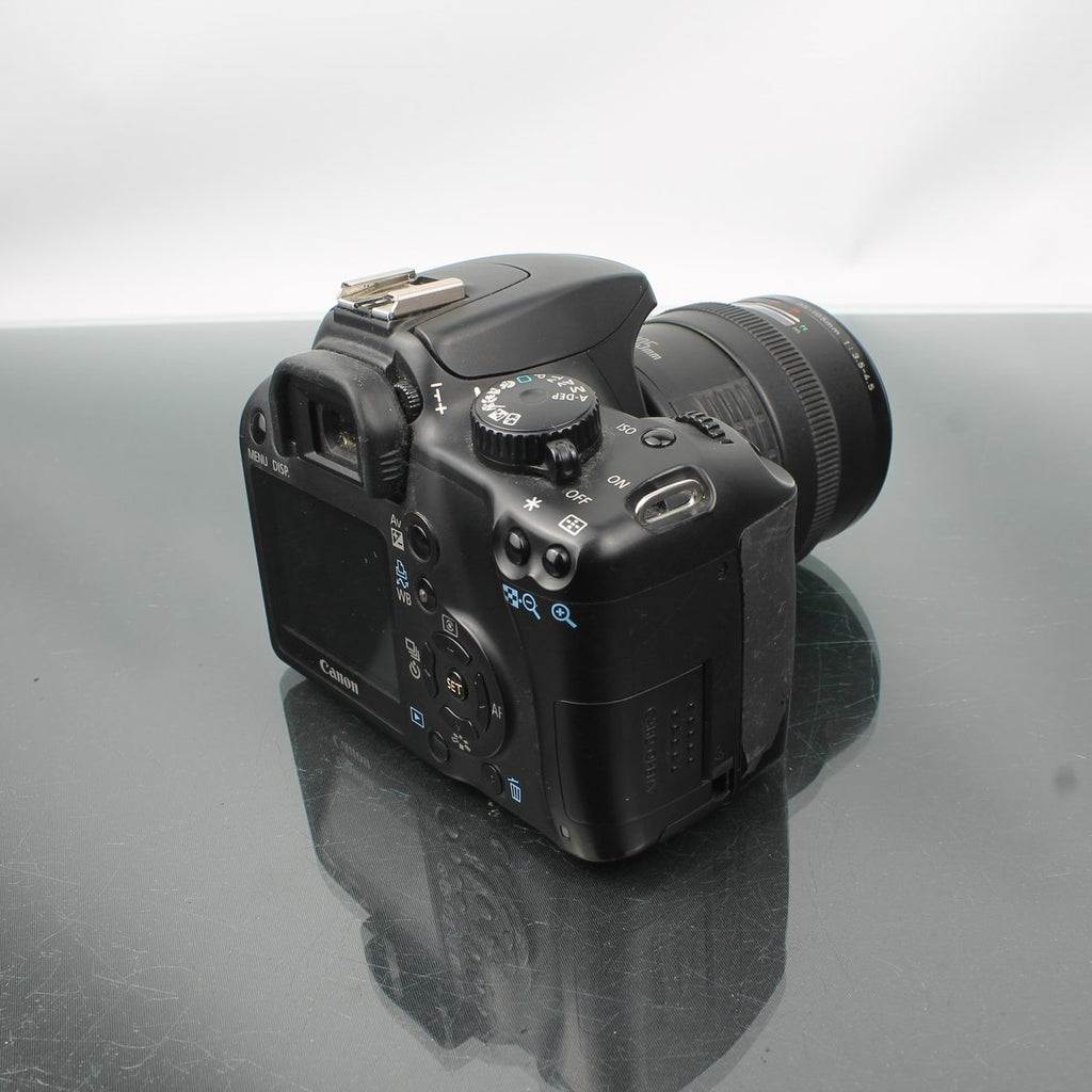 Canon EOS 1000D + Canon Zoom Lens EF 35-105mm f/3.5-4.5