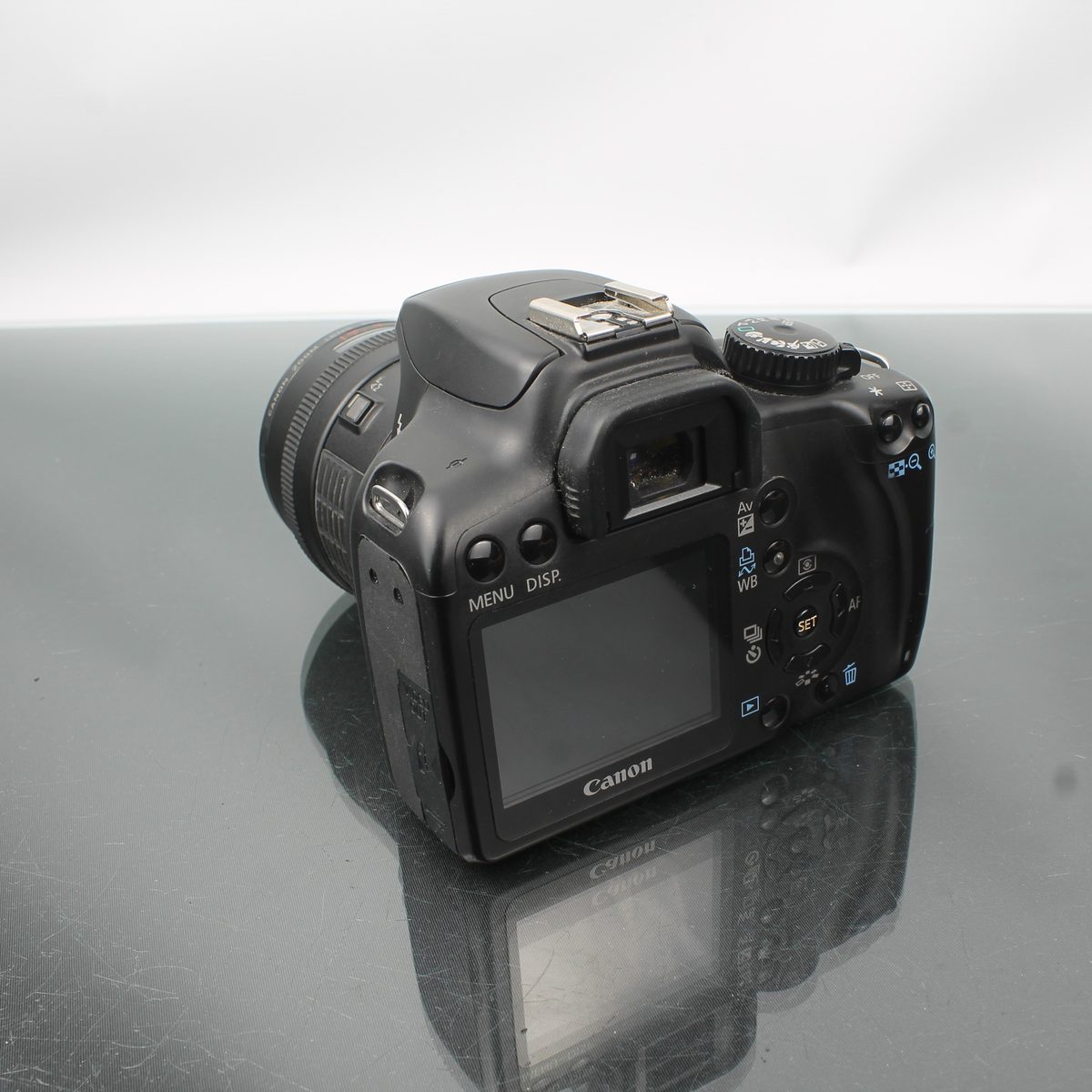 Canon EOS 1000D + Canon Zoom Lens EF 35-105mm f/3.5-4.5
