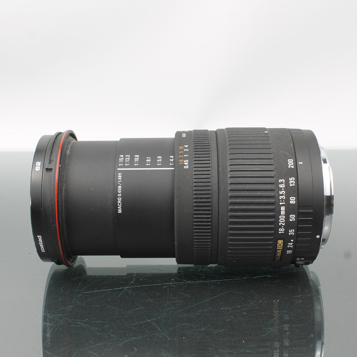 Sigma Zoom 18-200mm f/3.5-6.3 DC
