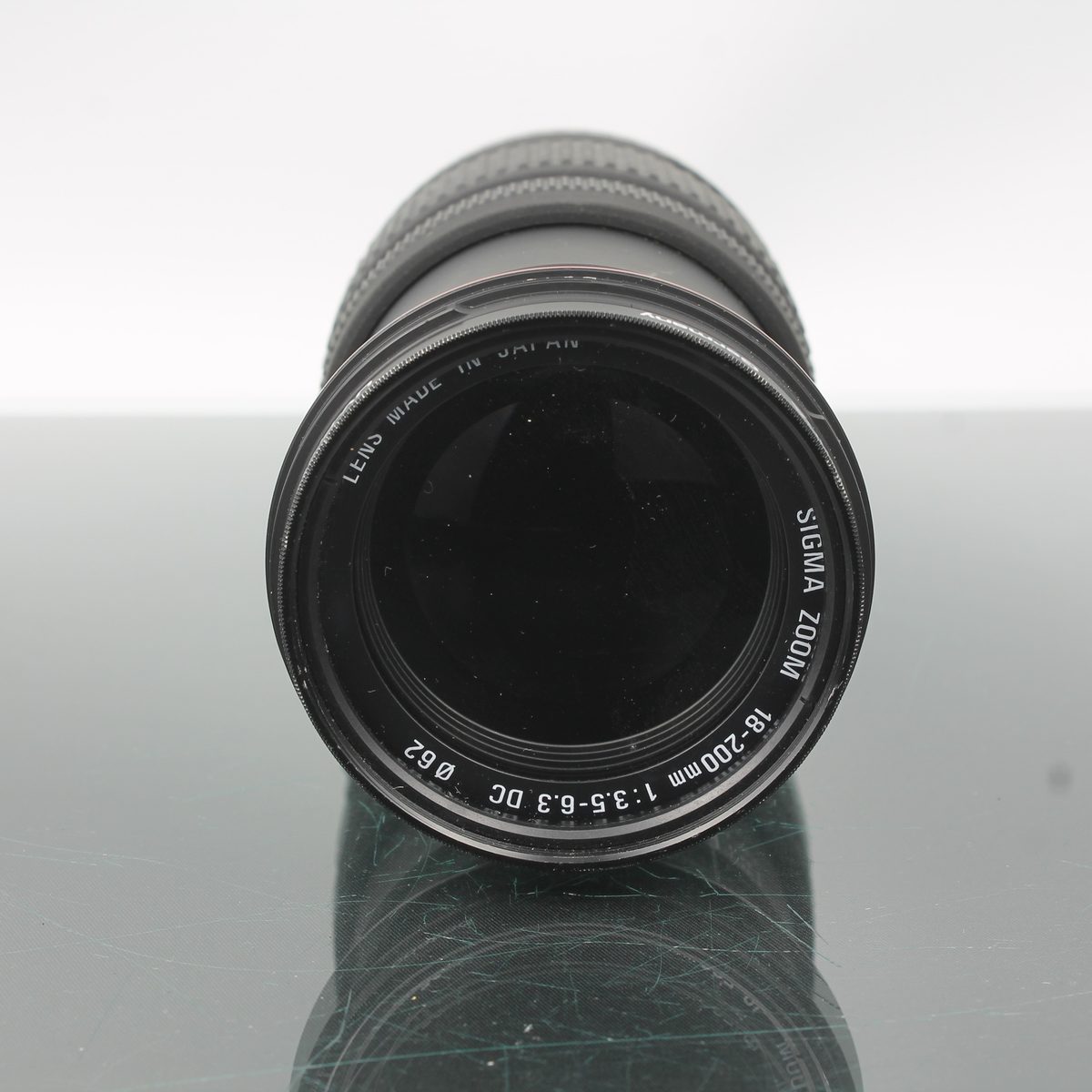 Sigma Zoom 18-200mm f/3.5-6.3 DC