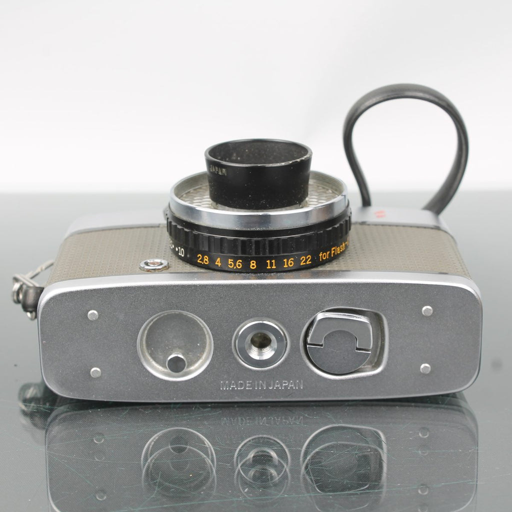 Olympus Pen-EE