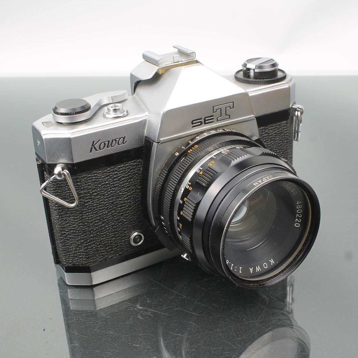 Kowa se T + Kowa 50mm f/1.8