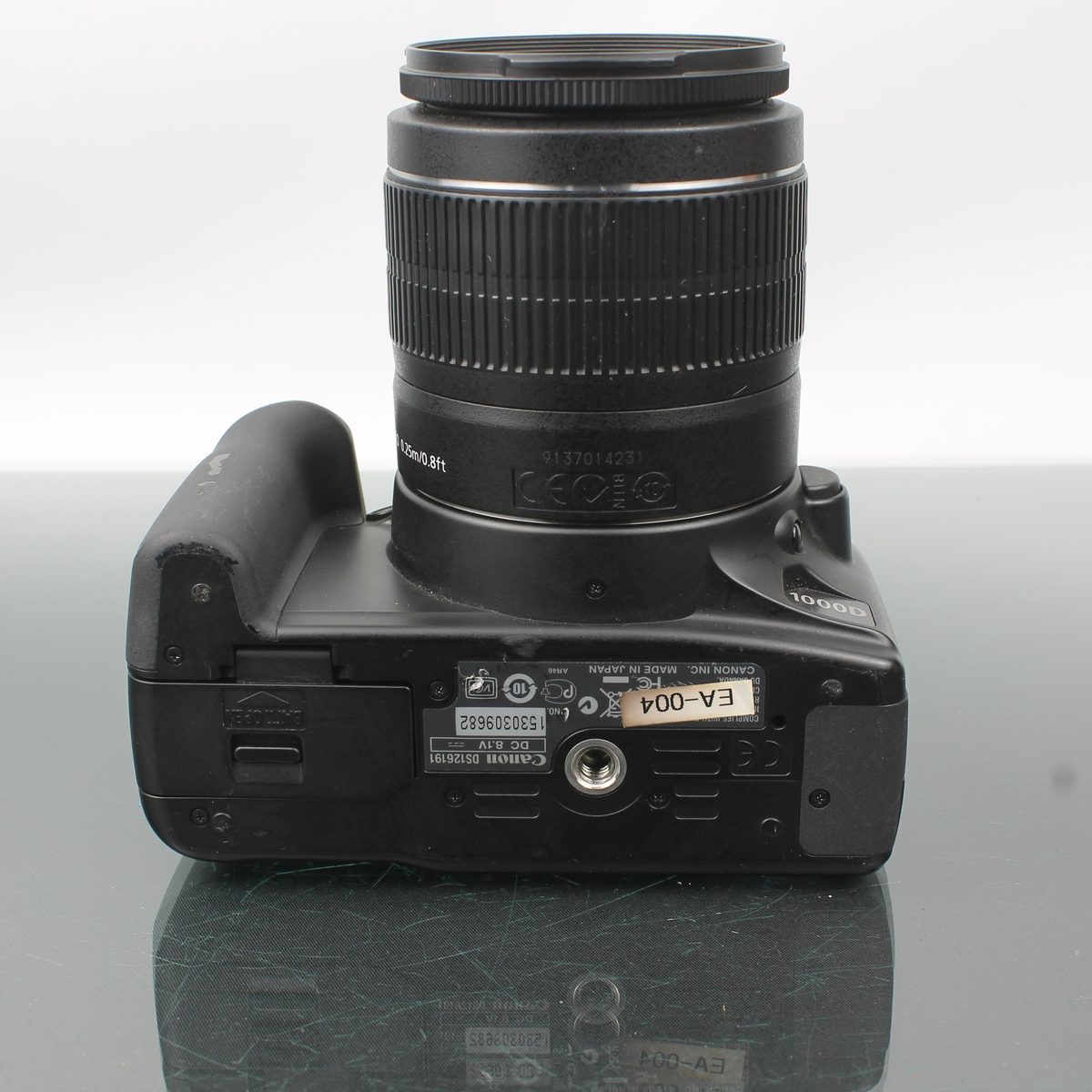 Canon EOS 1000D + EF-S 18-55mm f/3.5-5.6