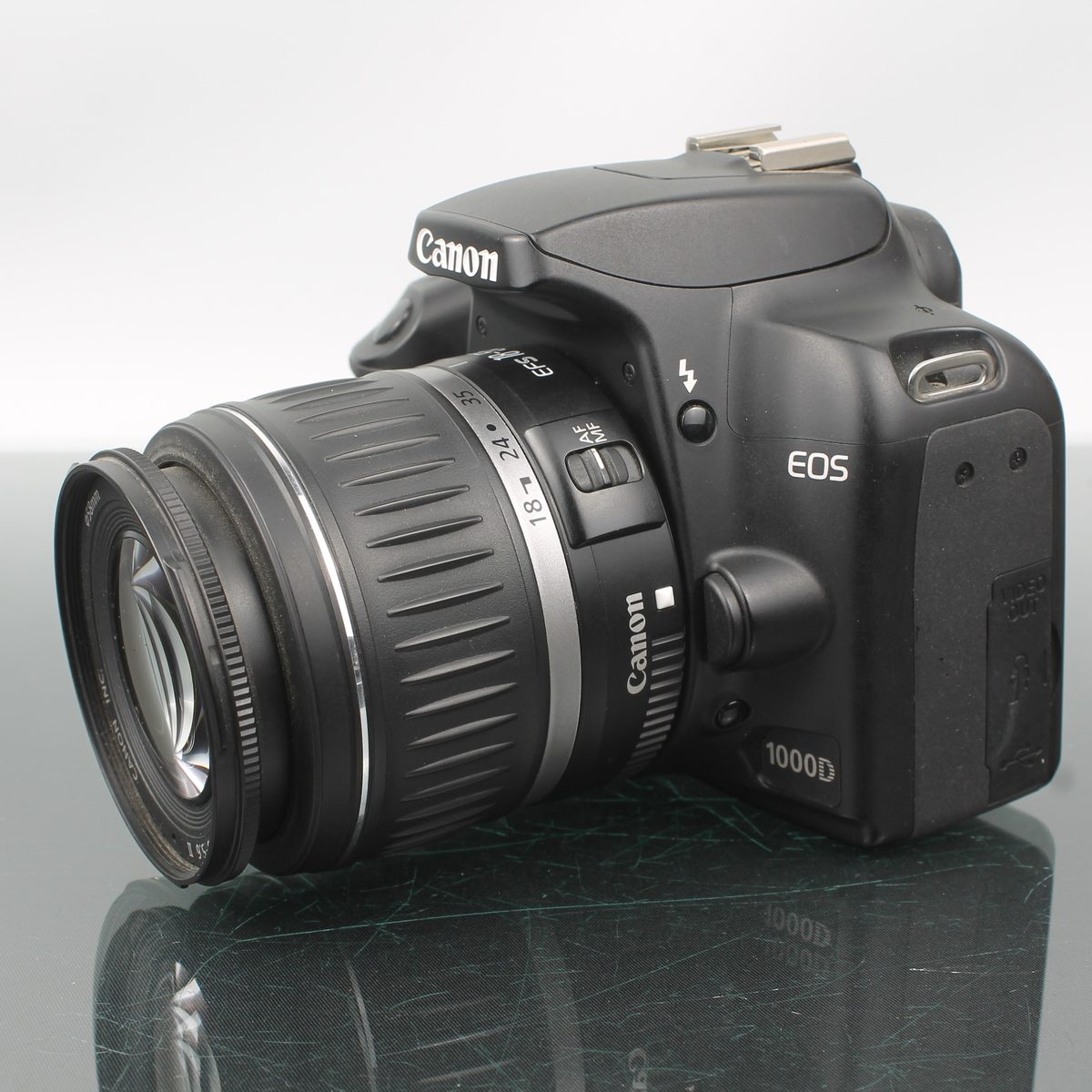 Canon EOS 1000D + Canon Zoom Lens EF-S 18-55mm f/3.5-5.6 II