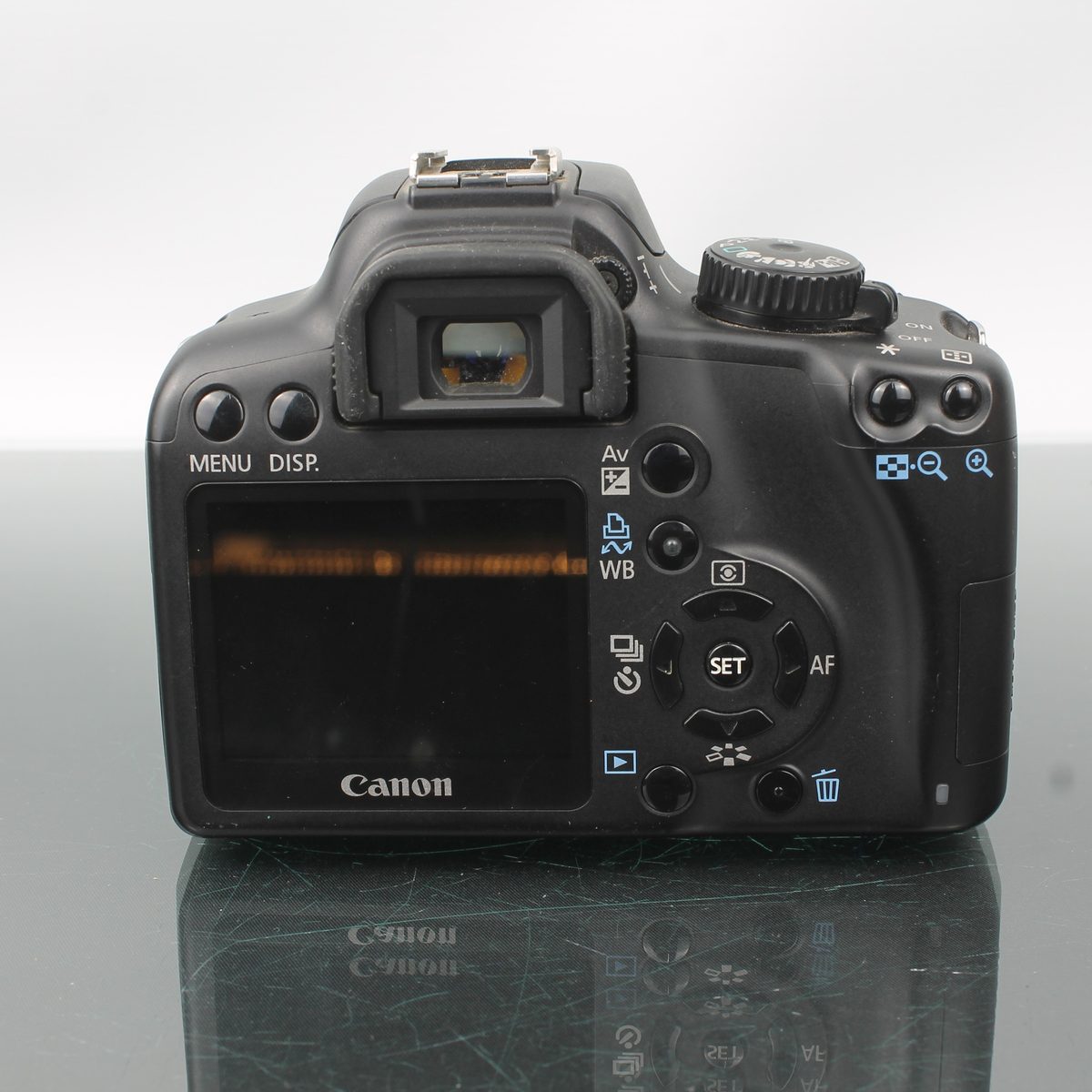 Canon EOS 1000D + Canon Zoom Lens EF-S 18-55mm f/3.5-5.6 II