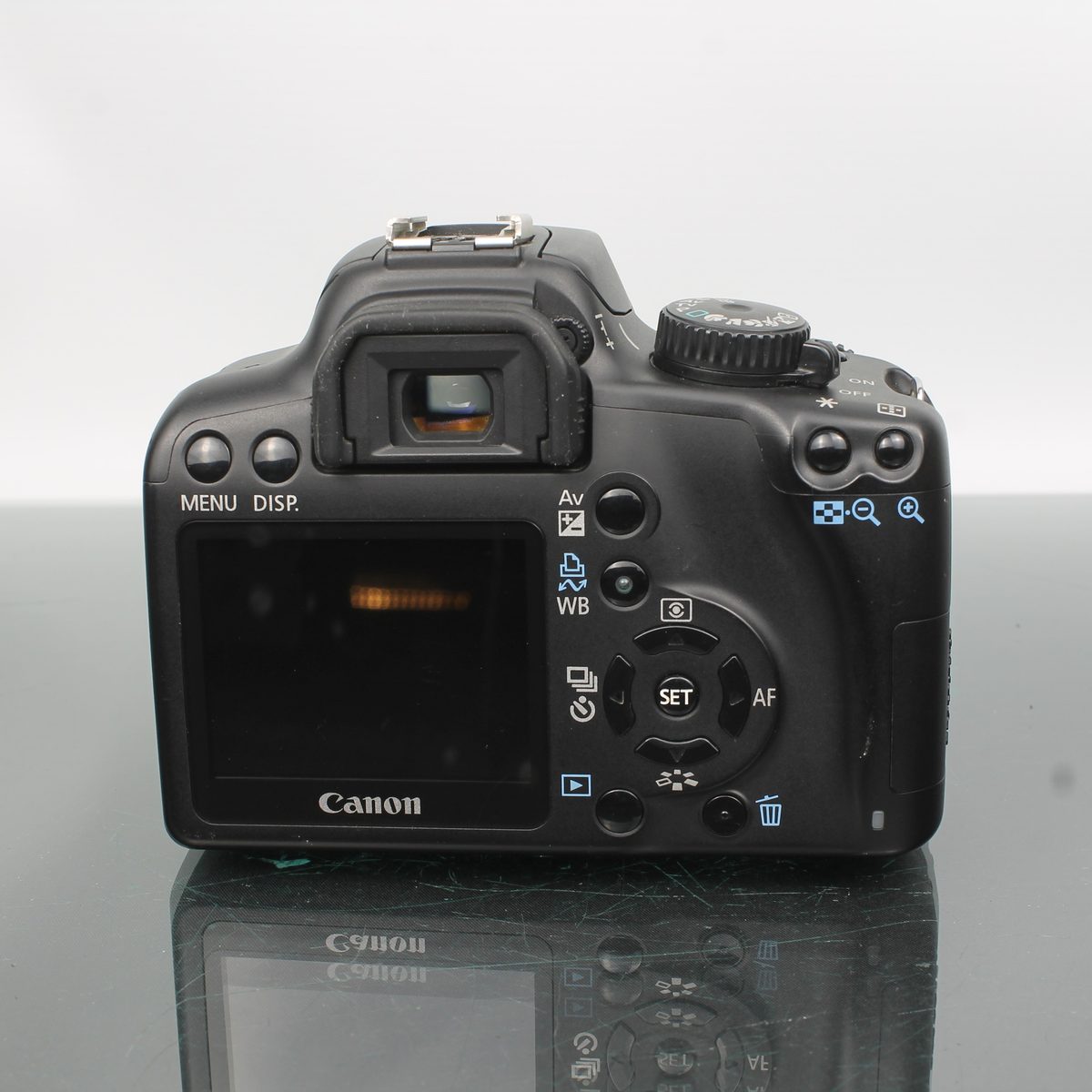 Canon EOS 1000D + Canon Zoom Lens EF-S 18-55mm f/3.5-5.6 II