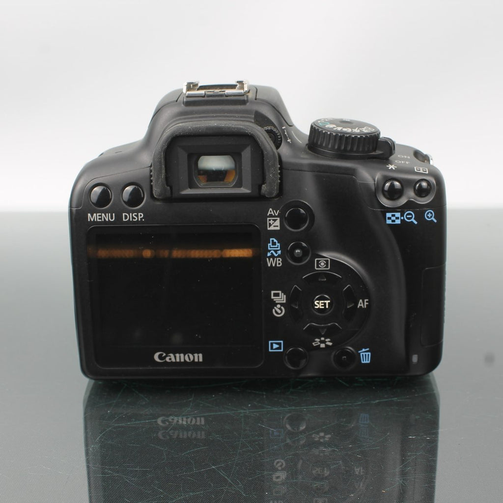 Canon EOS 1000D + Canon Zoom Lens EF-S 18-55mm f/3.5-5.6 II