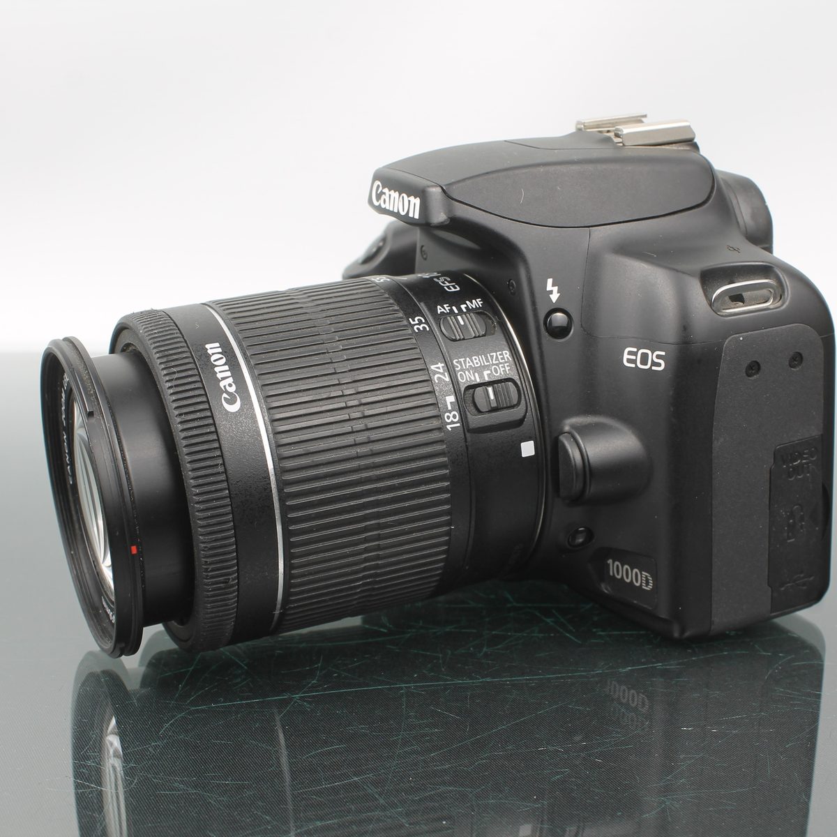 Canon EOS 1000D + Canon Zoom Lens EF-S 18-55mm f/3.5-5.6 IS STM
