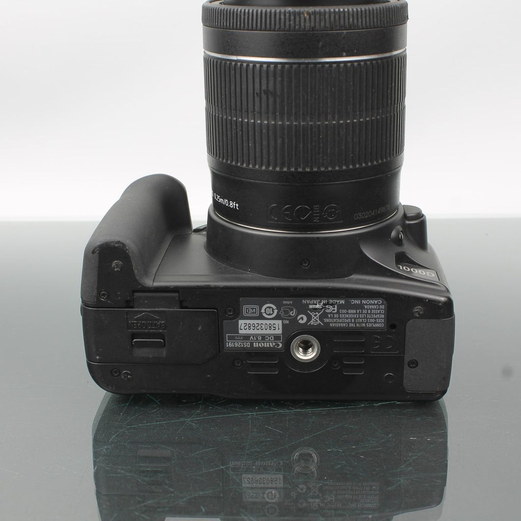 Canon EOS 1000D + Canon Zoom Lens EF-S 18-55mm f/3.5-5.6 IS STM