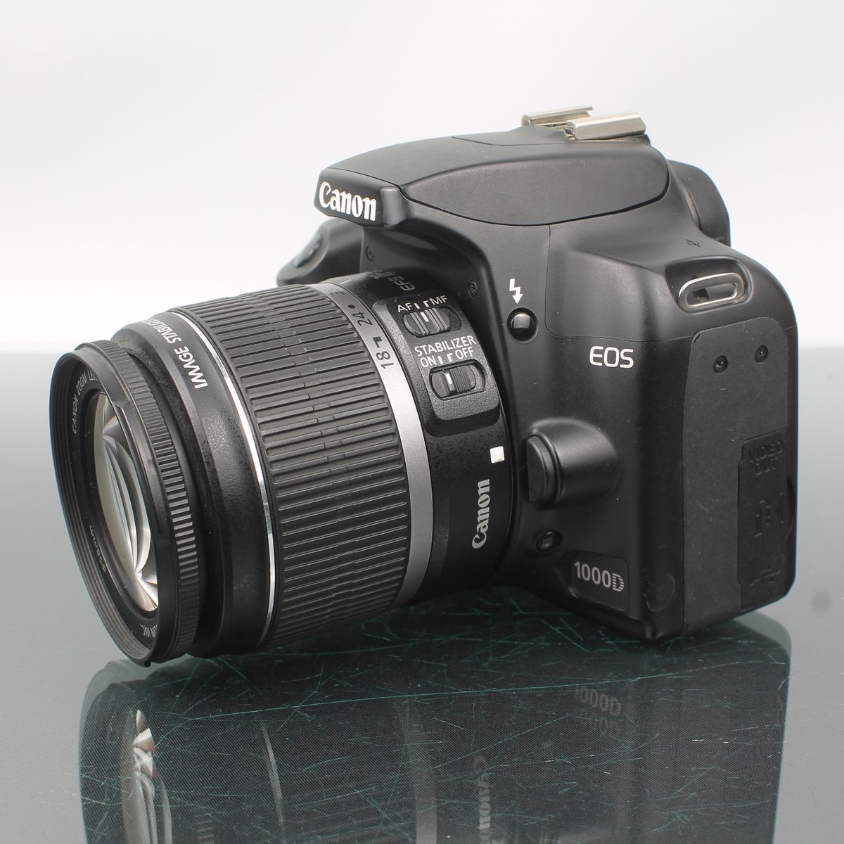 Canon EOS 1000D Kit EF-S 18-55mm IS