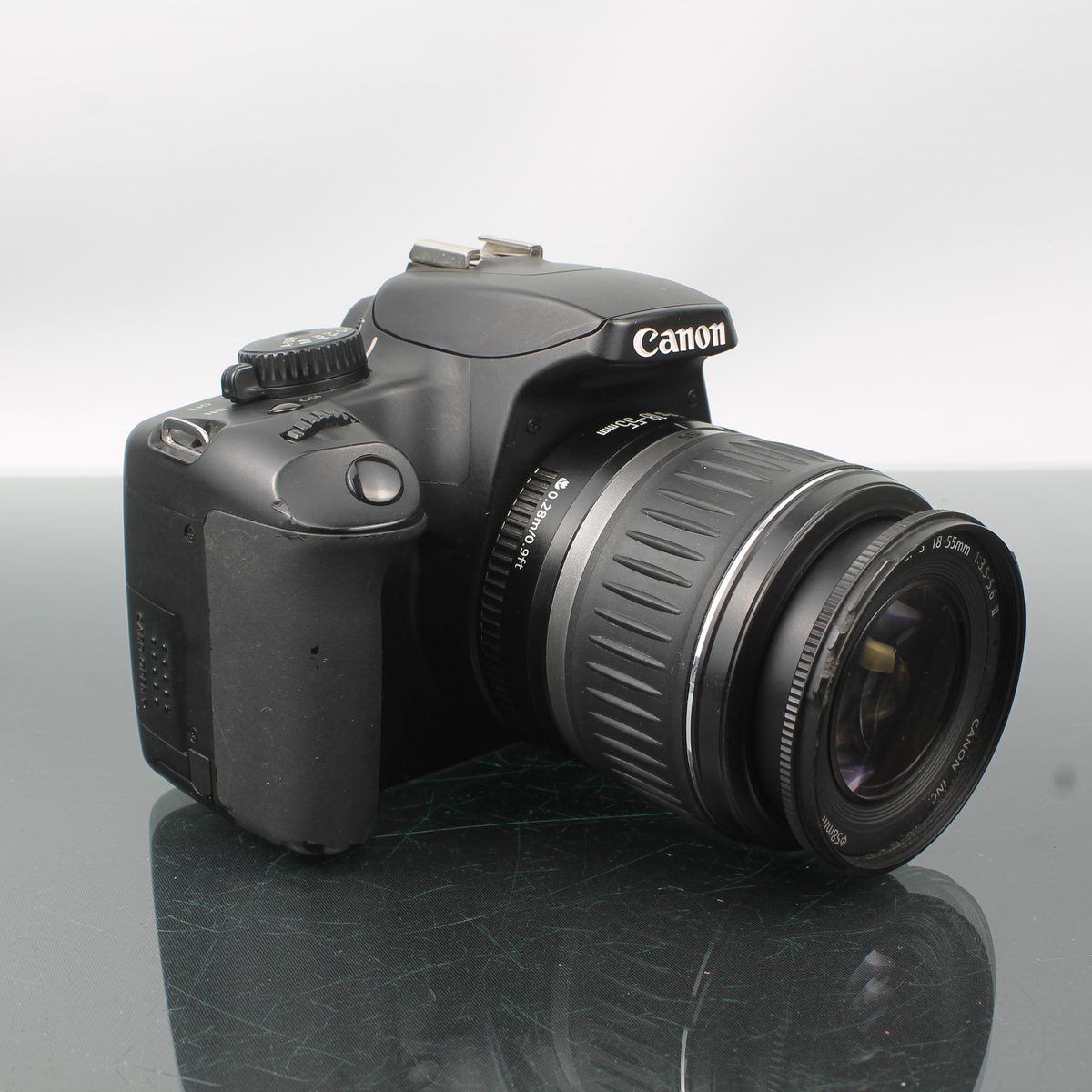 Canon EOS 1000D + Canon Zoom Lens EF-S 18-55mm f/3.5-5.6mm II