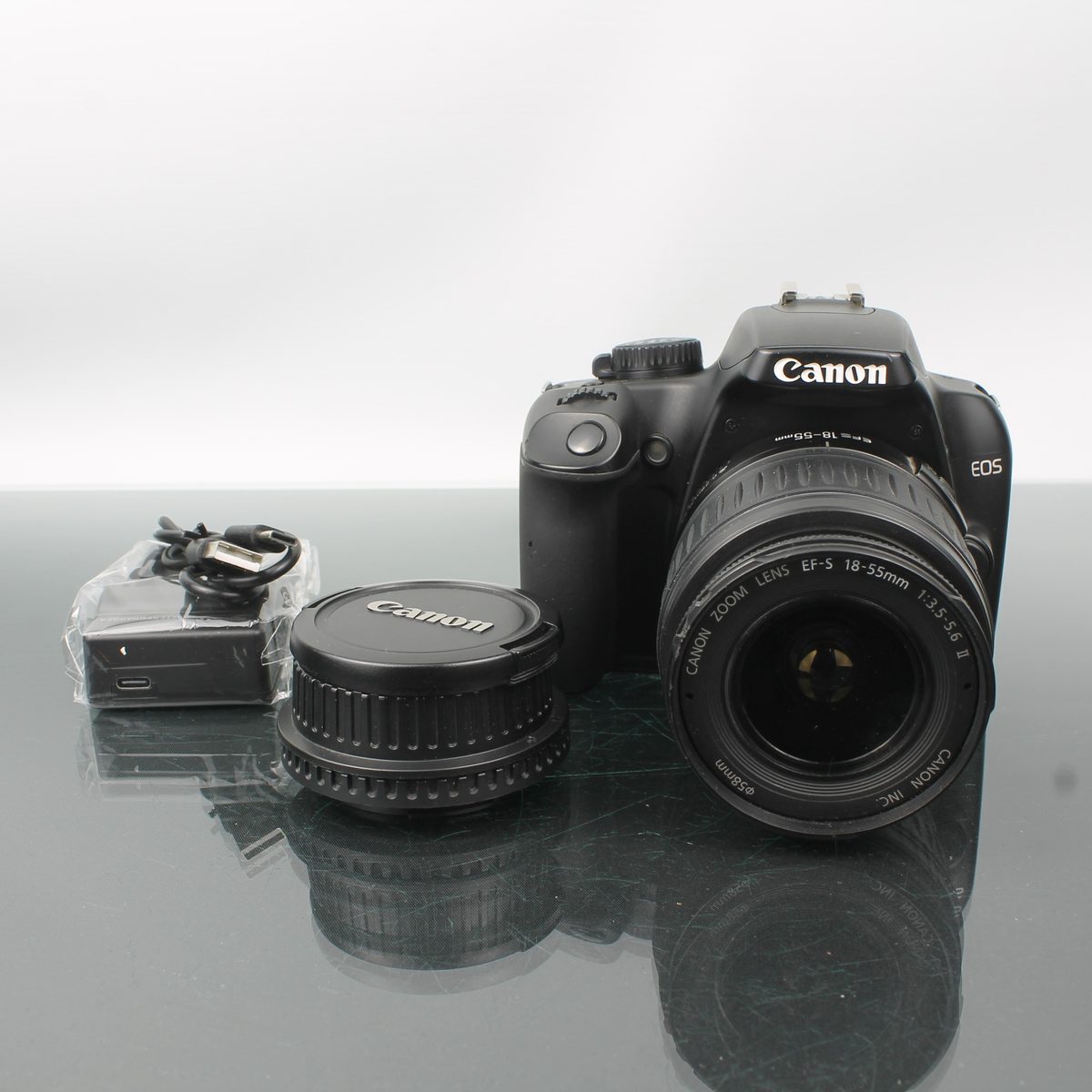 Canon EOS 1000D + Canon Zoom Lens EF-S 18-55mm f/3.5-5.6mm II