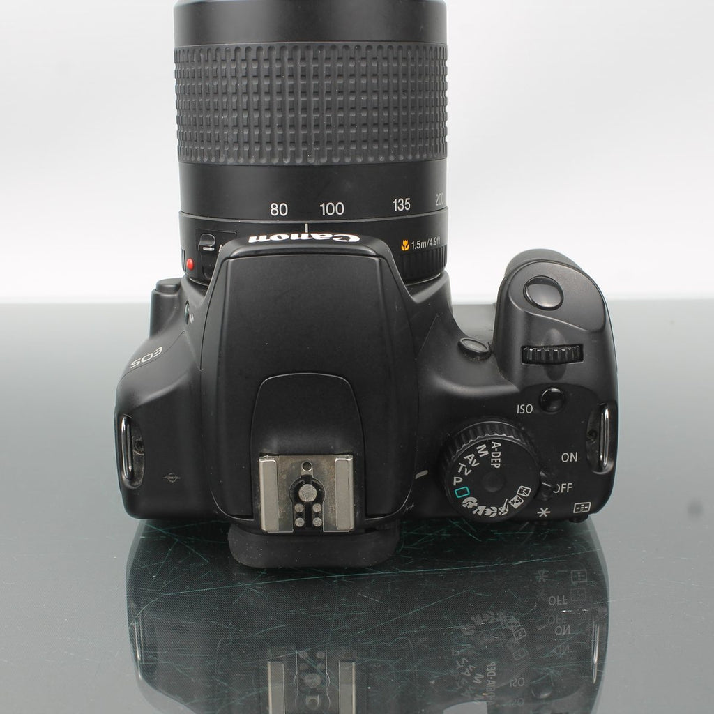 Canon EOS 1000D + Canon Zoom Lens EF 80-200mm f/4.5-5.6 II