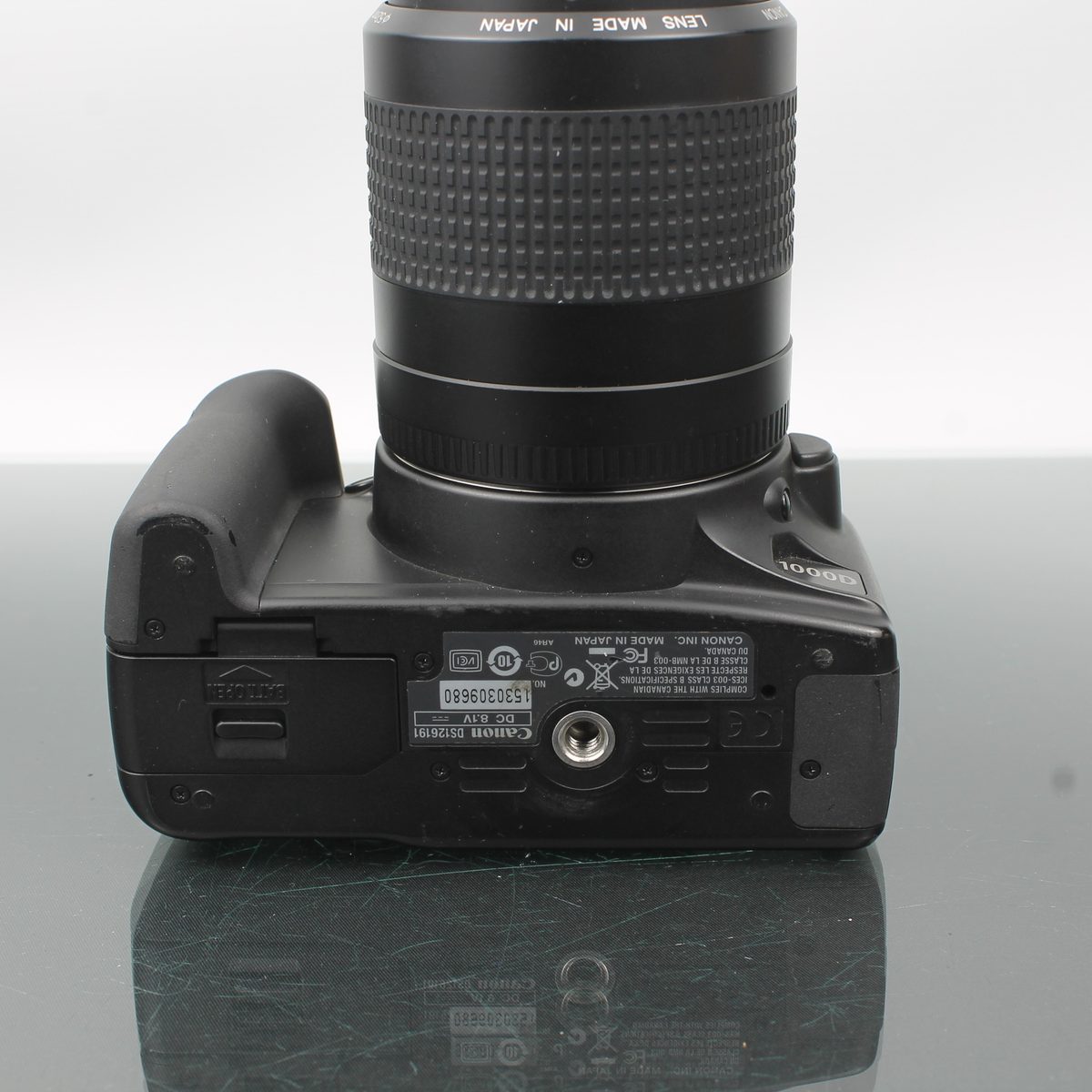 Canon EOS 1000D + Canon EF 80-200mm f/4.5-5.6 II