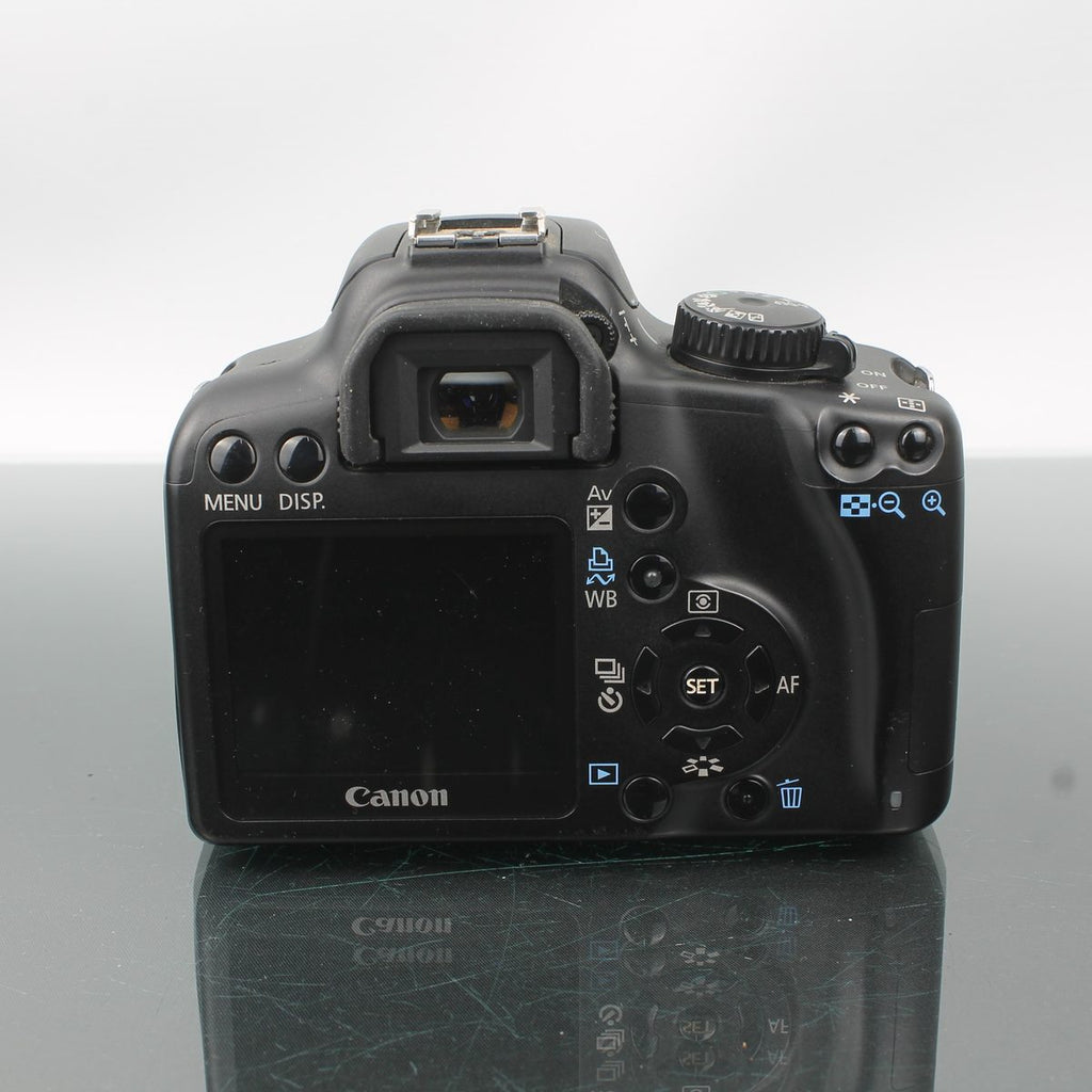Canon EOS 1000D + Canon EF 80-200mm f/4.5-5.6 II