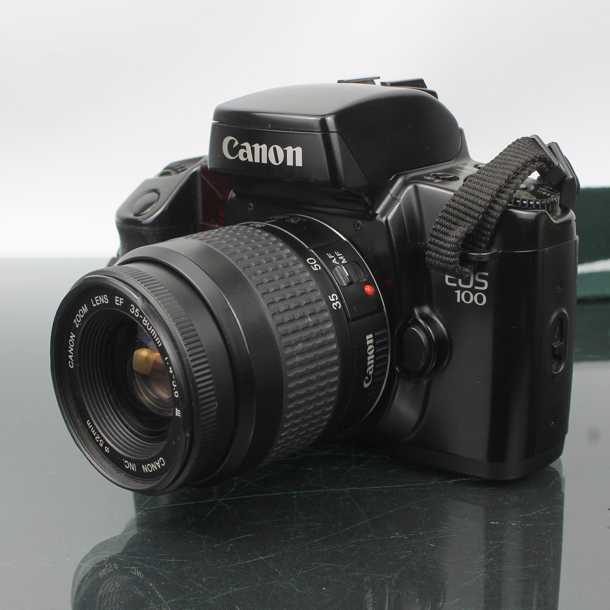 Canon EOS 100 + Canon Zoom Lens EF 35-80mm f/4-5.6 III