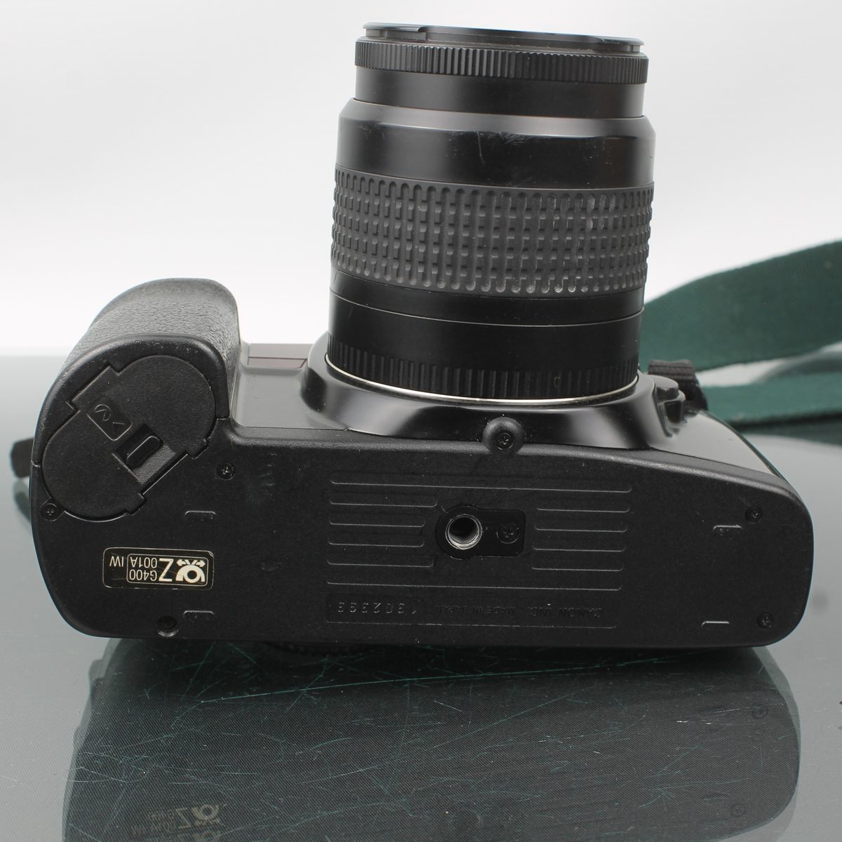 Canon EOS 100 + Canon Zoom Lens EF 35-80mm f/4-5.6 III