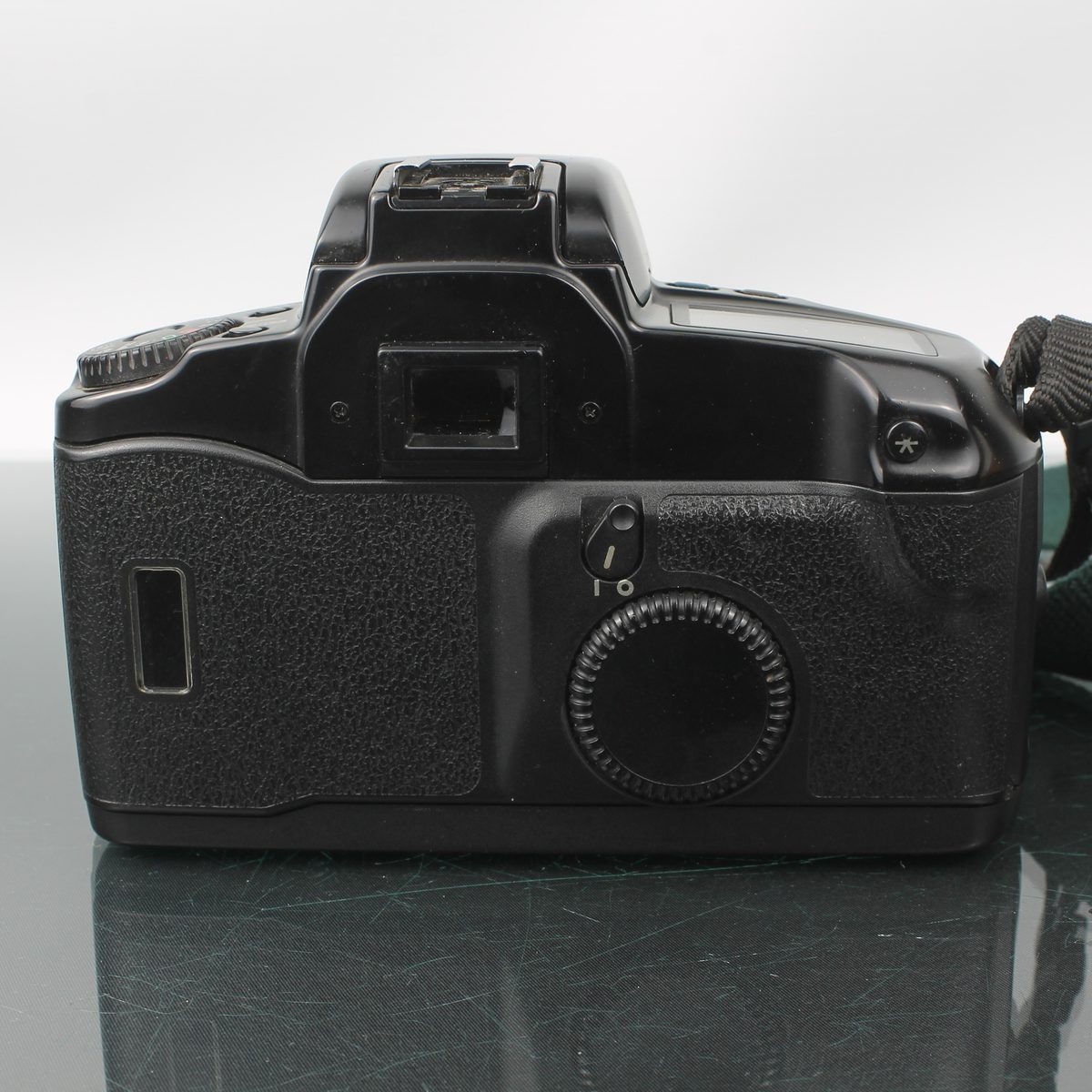 Canon EOS 100 + Canon Zoom Lens EF 35-80mm f/4-5.6 III