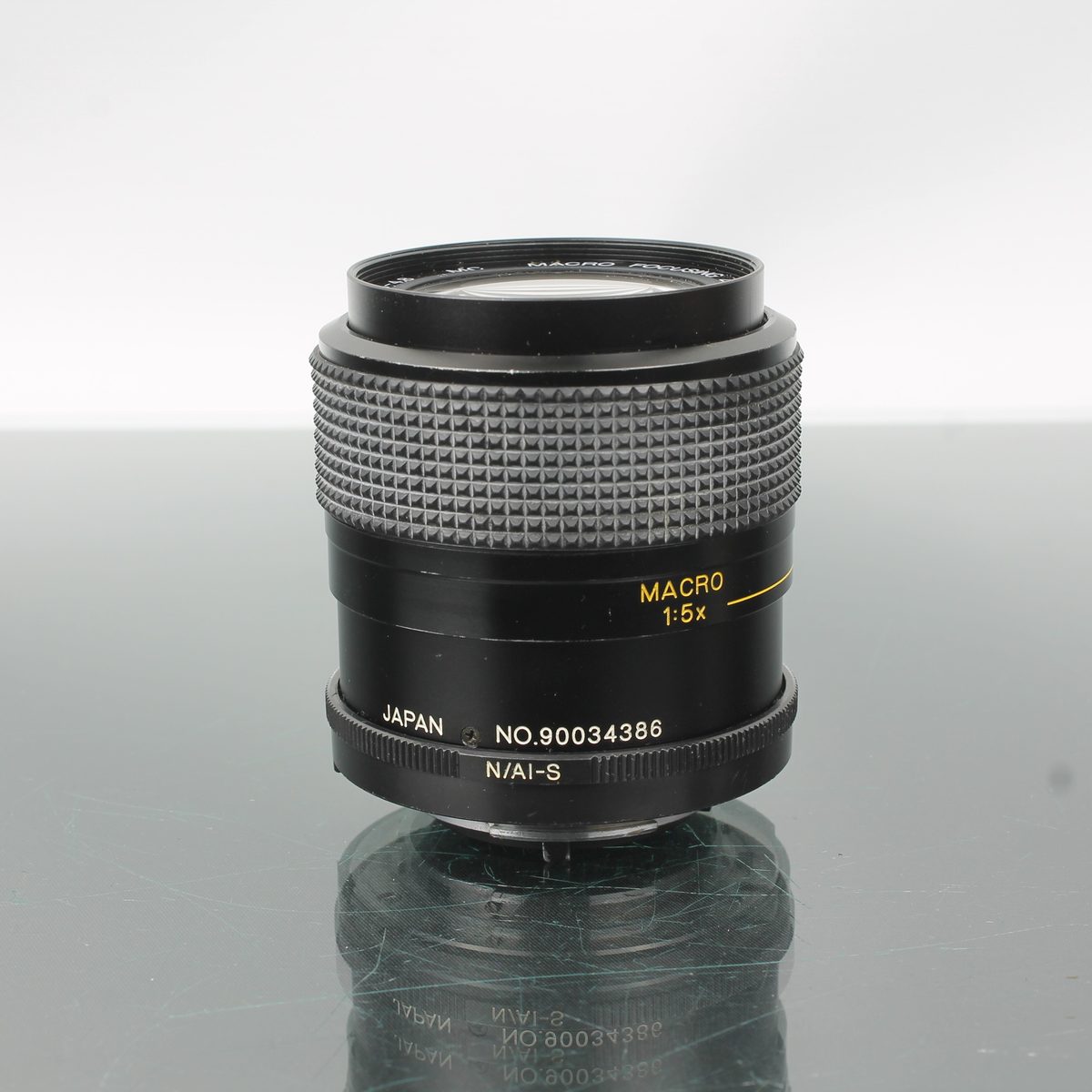 Vivitar 28-70mm f/3.5-4.8 MC