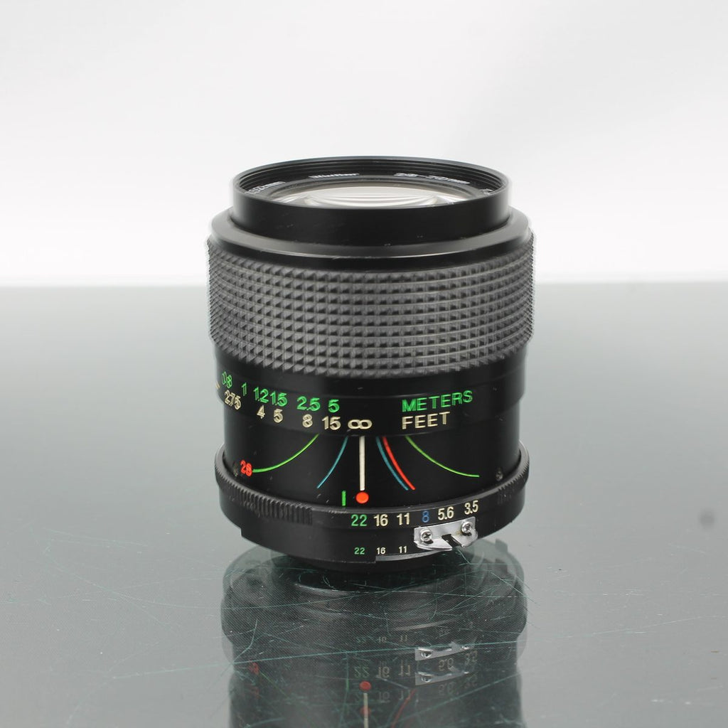 Vivitar 28-70mm f/3.5-4.8 MC
