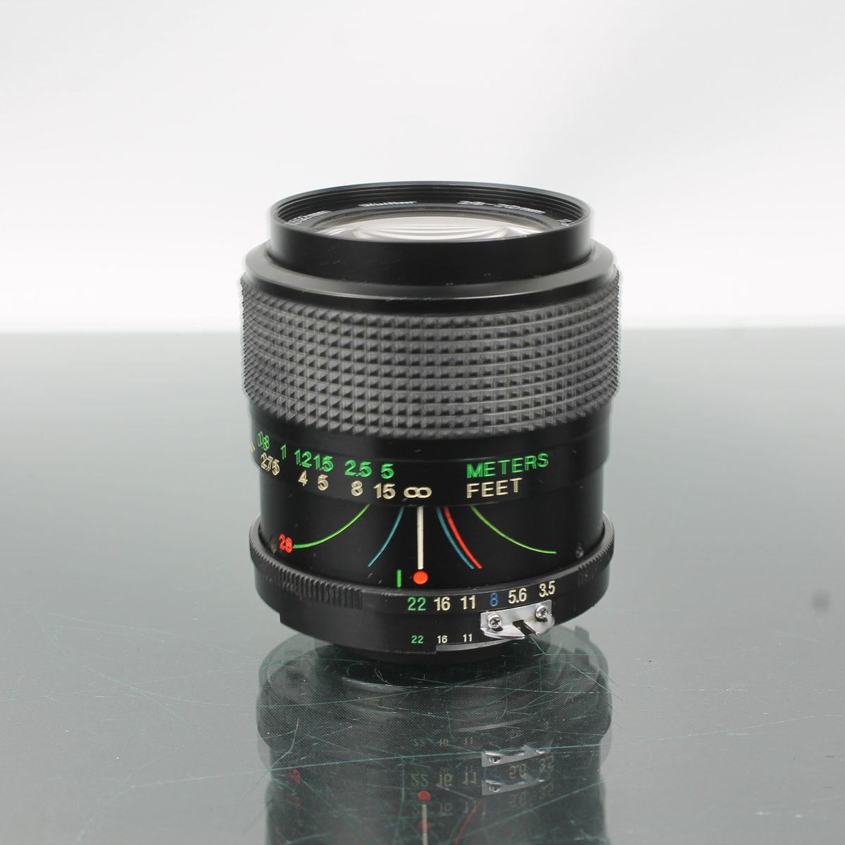 Vivitar 28-70mm f/3.5-4.8 MC