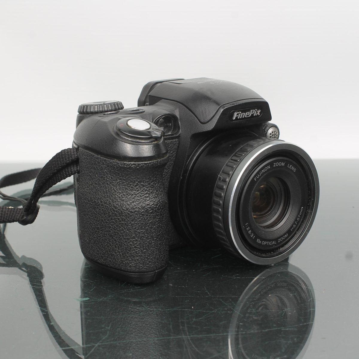 Fujifilm FinePix S5500