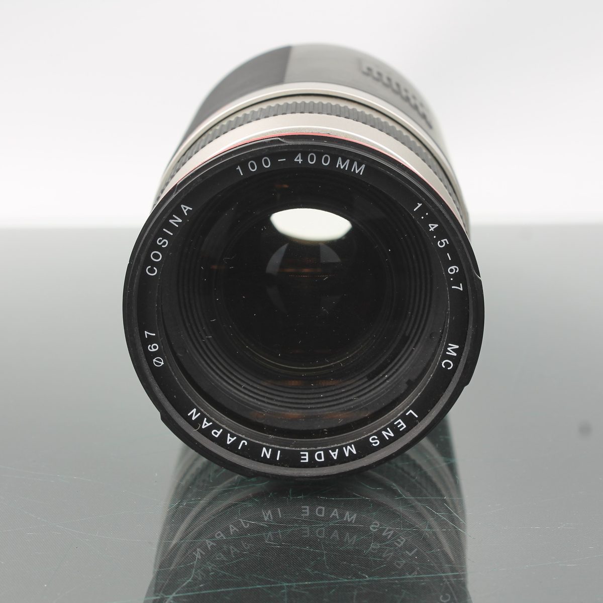Cosina 100-400mm f/4.5-6.7 MC