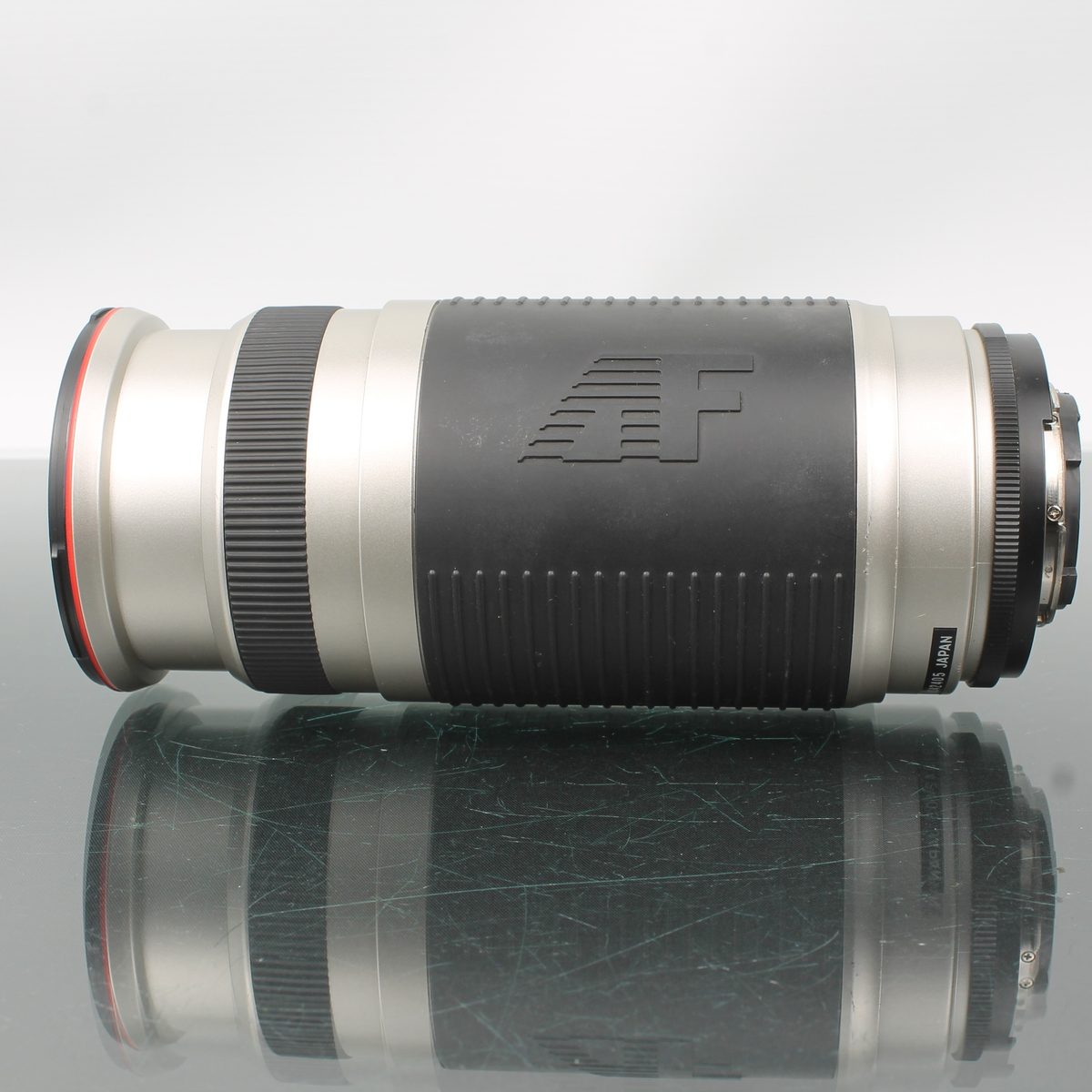 Cosina 100-400mm f/4.5-6.7 MC