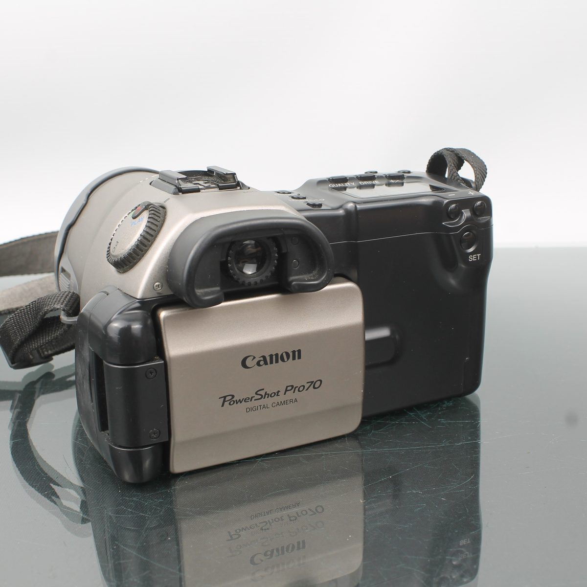 Canon PowerShot Pro70