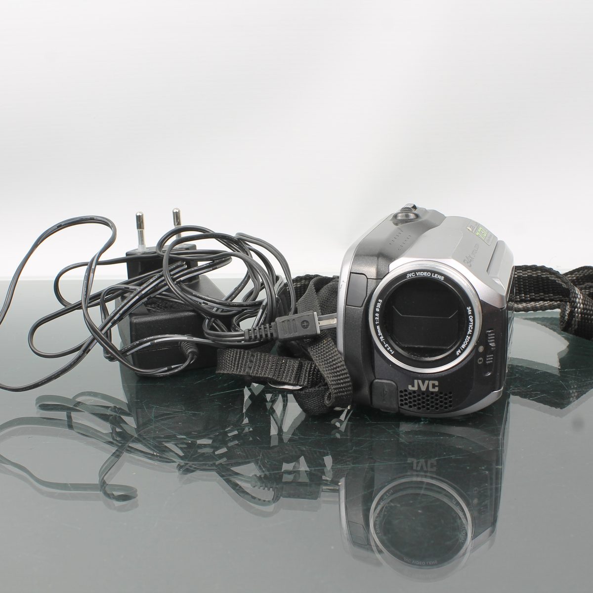 JVC Everio GZ-MG130E