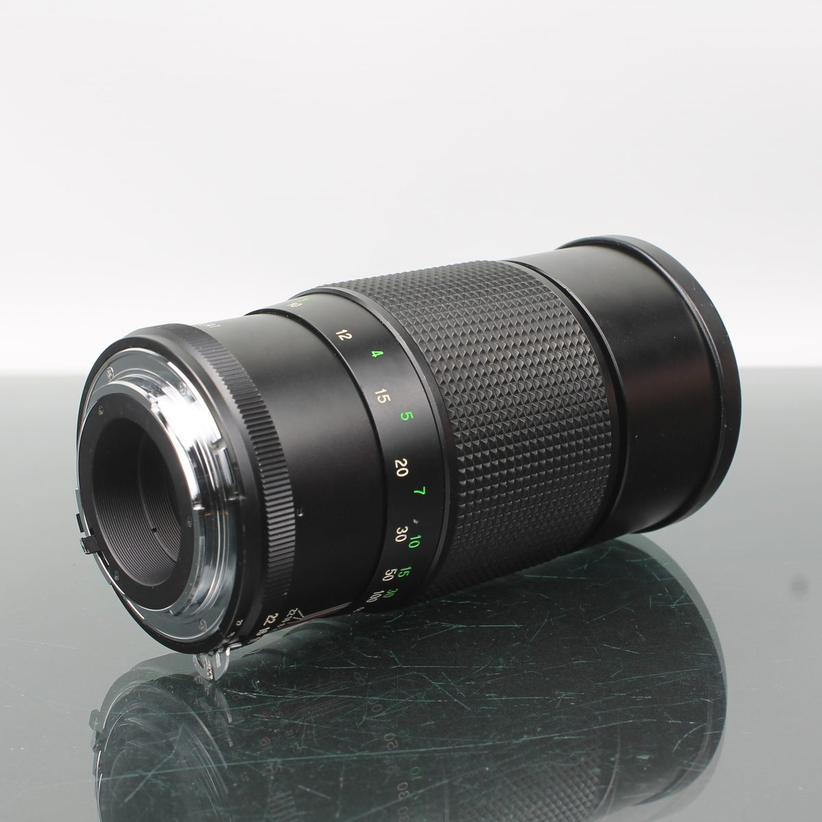 Vivitar 200mm f/3.5 Auto Telephoto