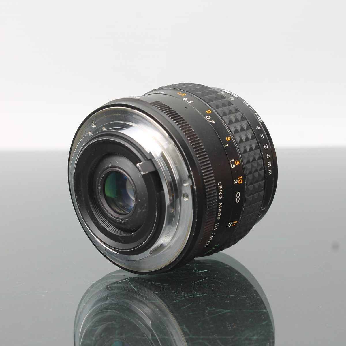 Makinon 24mm f/2.8