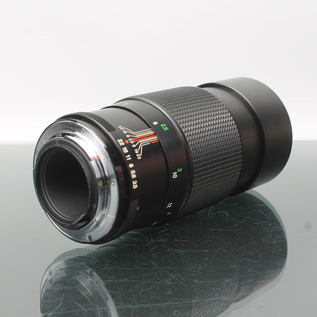 Vivitar 200mm f/3.5